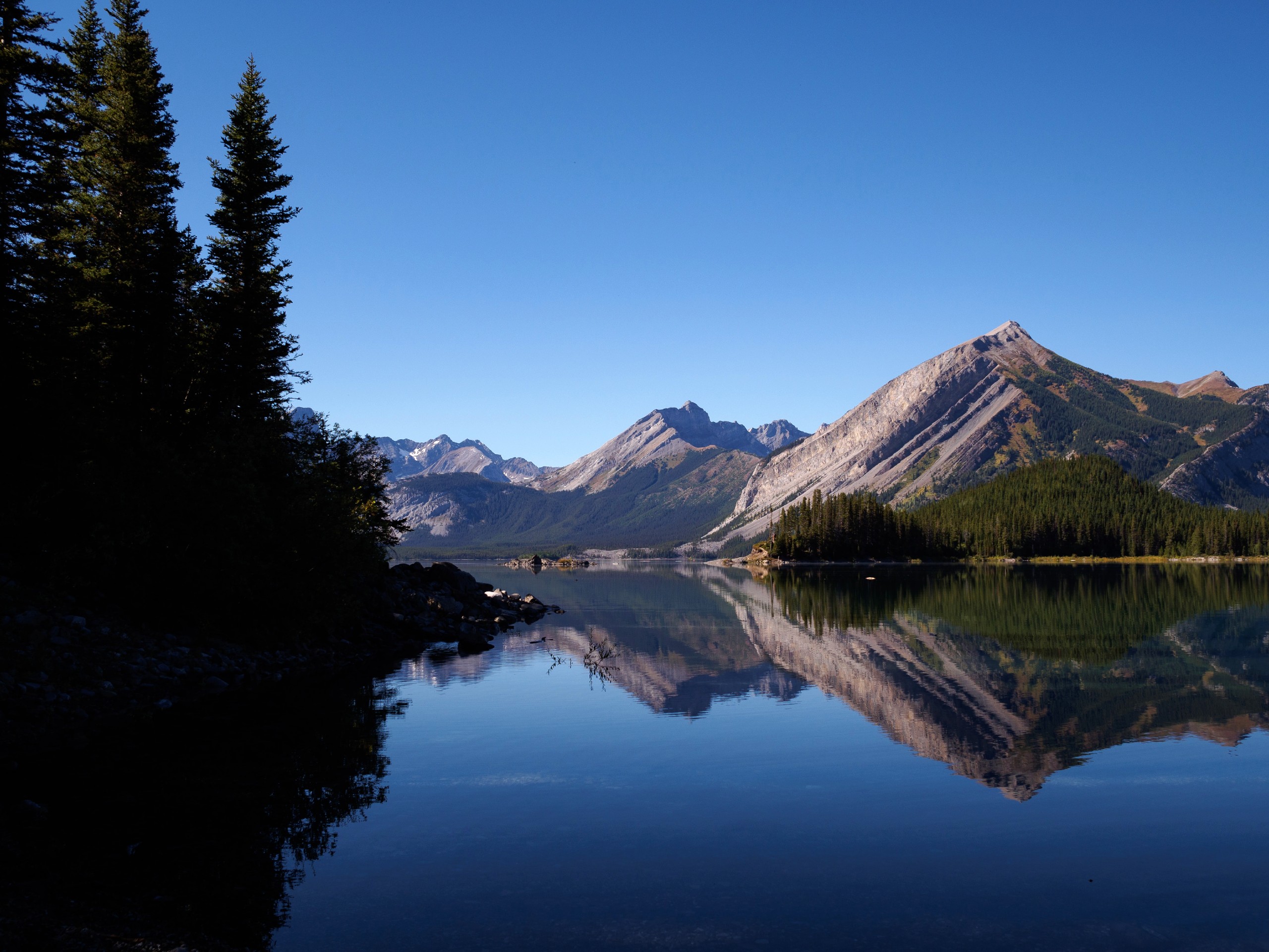 Beautiful lake in Kananaskis