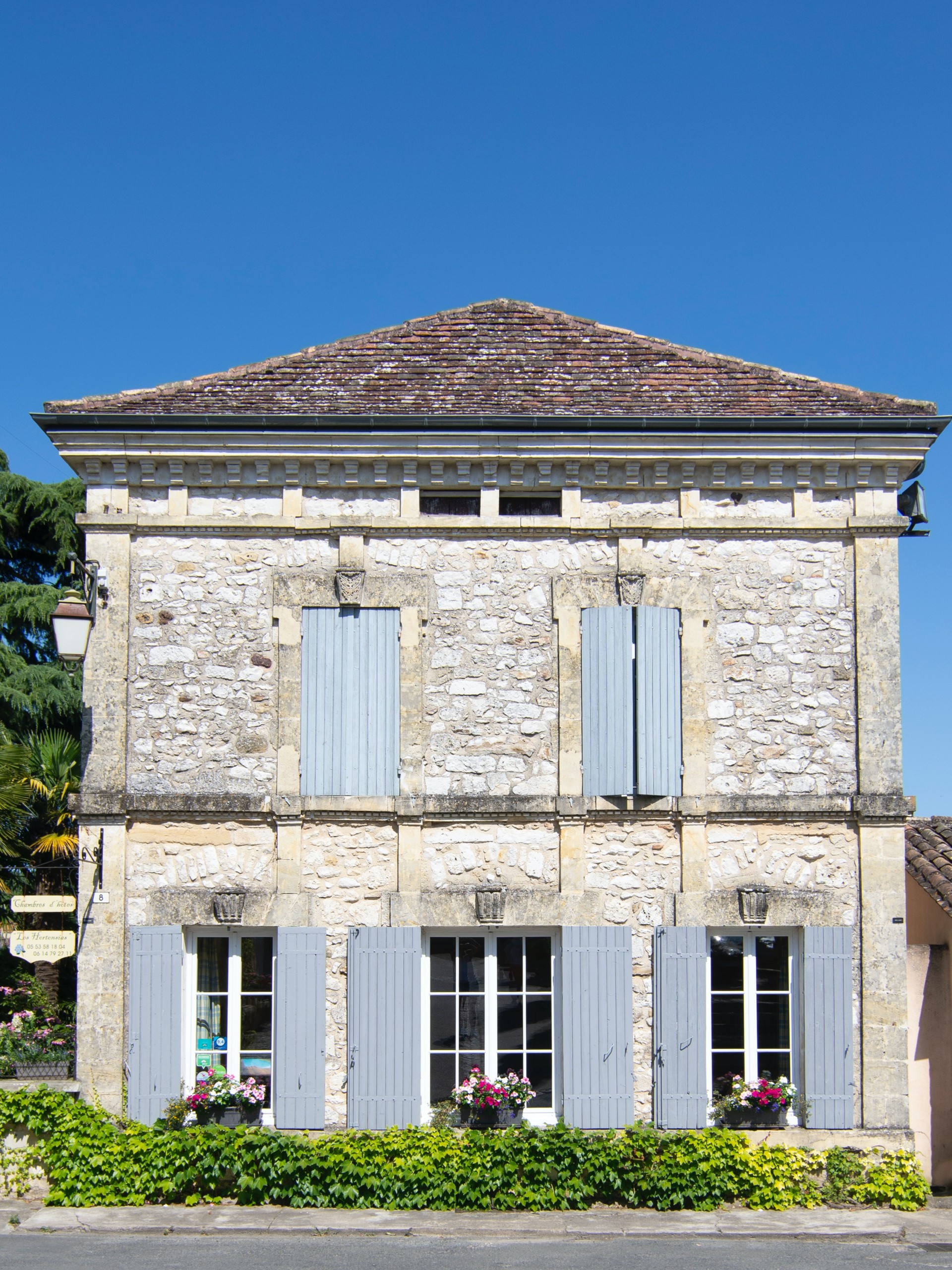 French architecture, as seen on self-guided Dordogne tour