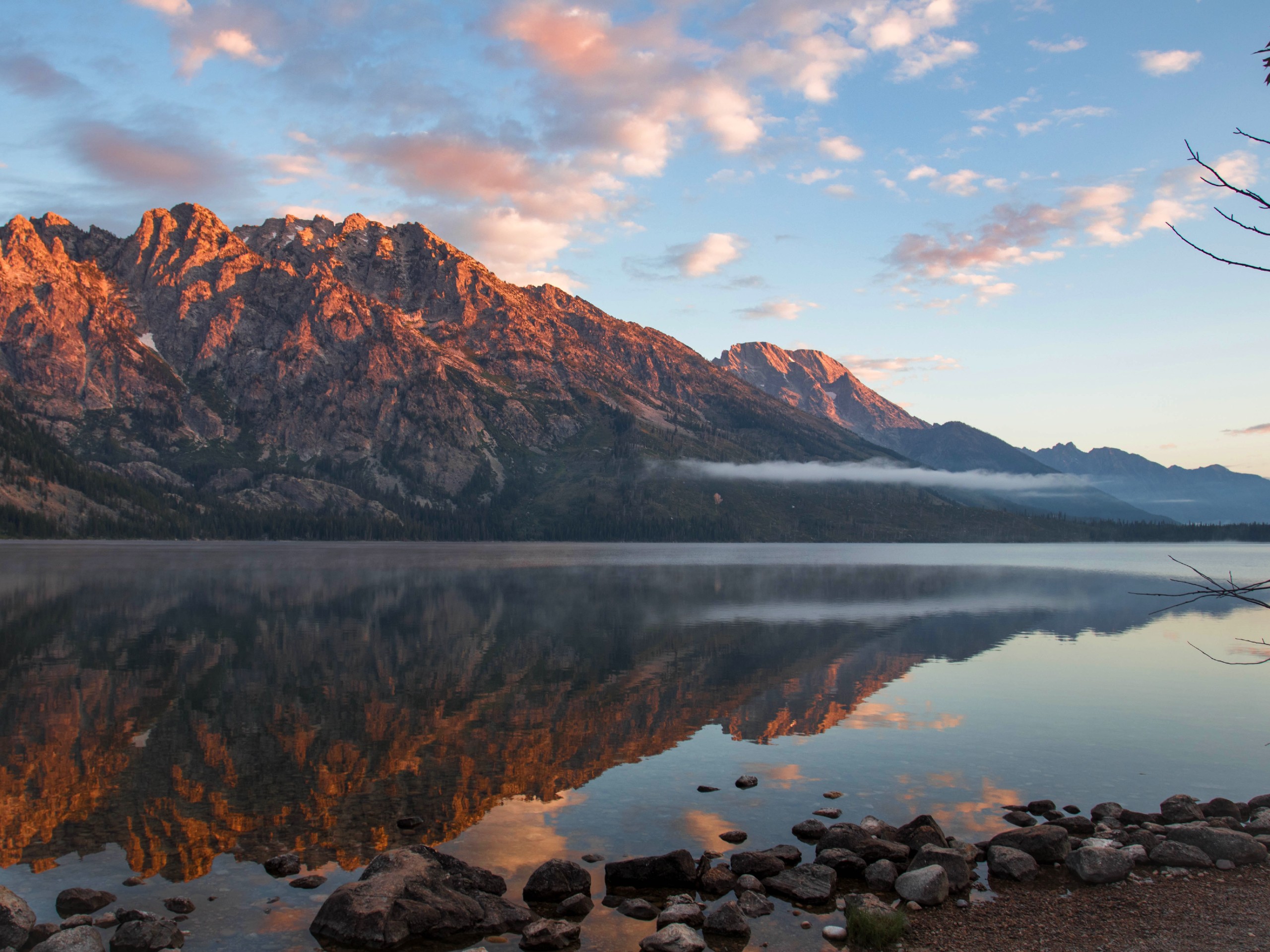 Sunset over Jenny lake in Tetons