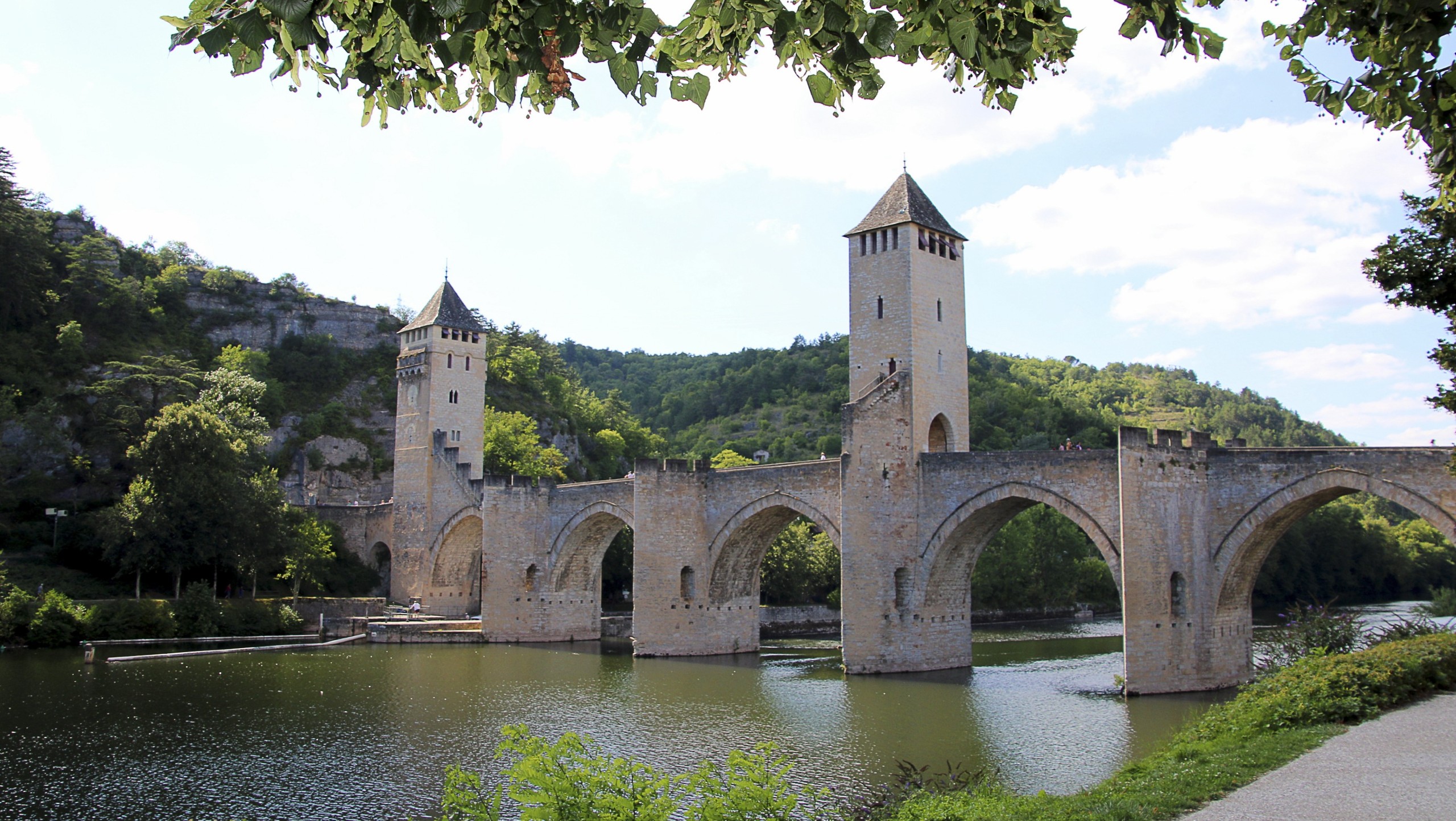 Bridge over the Lot River in Cahors