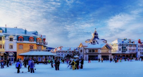 Winter Highlights of Ontario and Quebec Self-Drive Tour