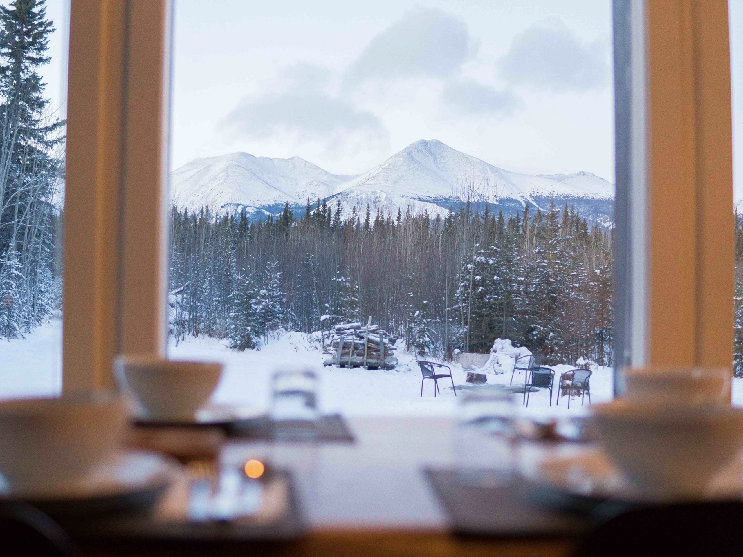 Lunch with great views in Yukon during the winter