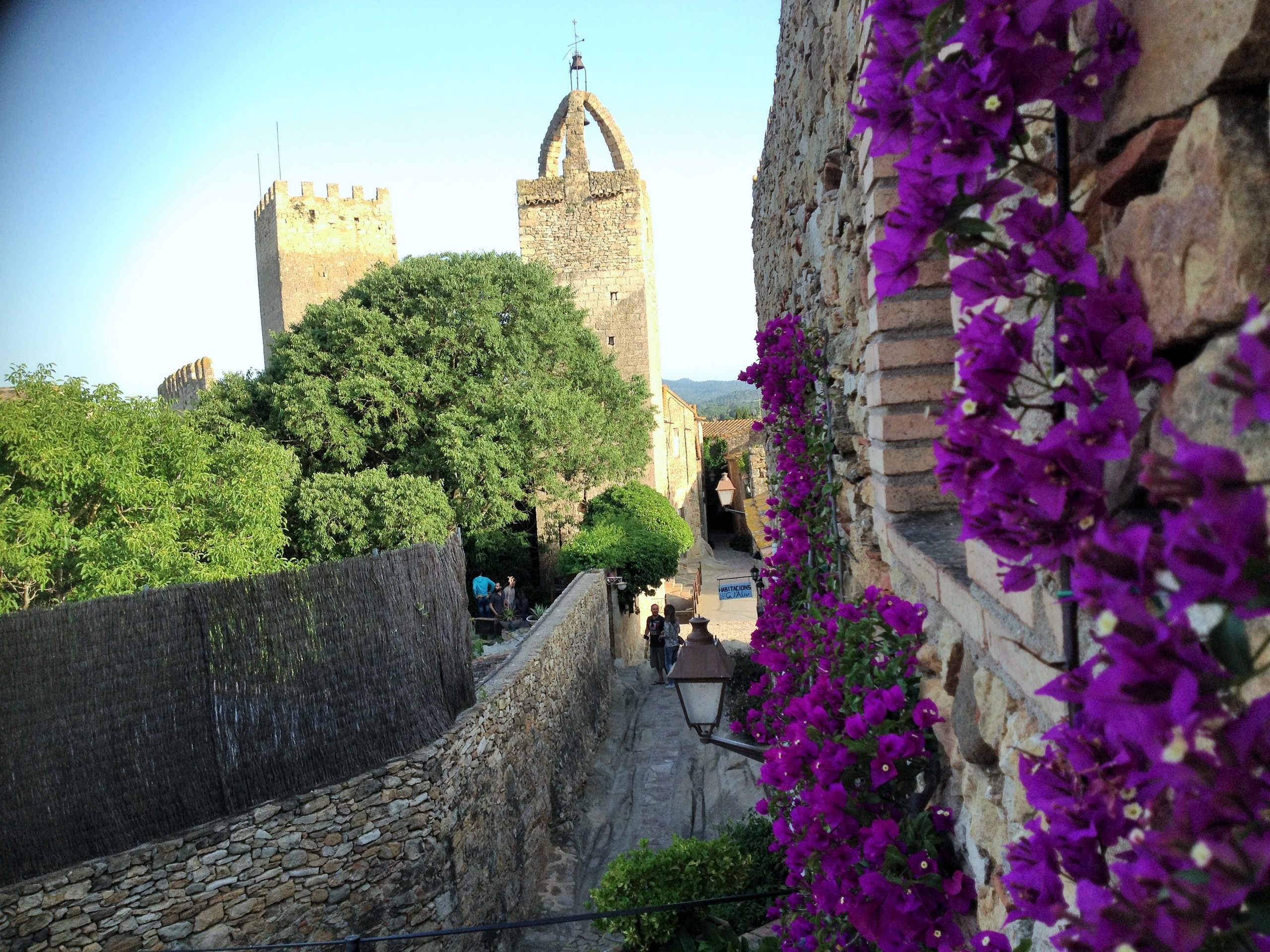 Baix Emporda - Peratallada Alley