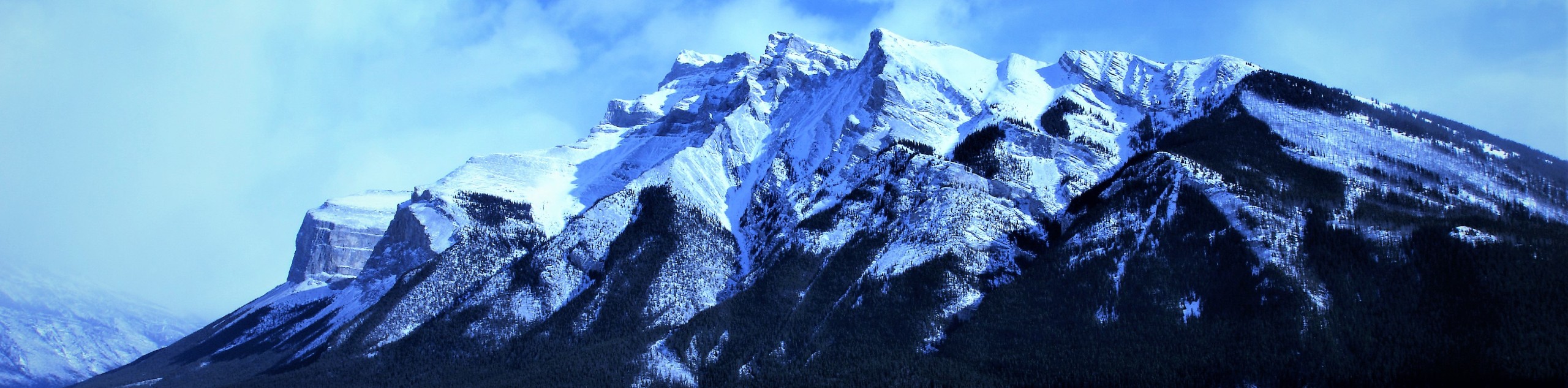 Winter Rockies Self-Drive Tour