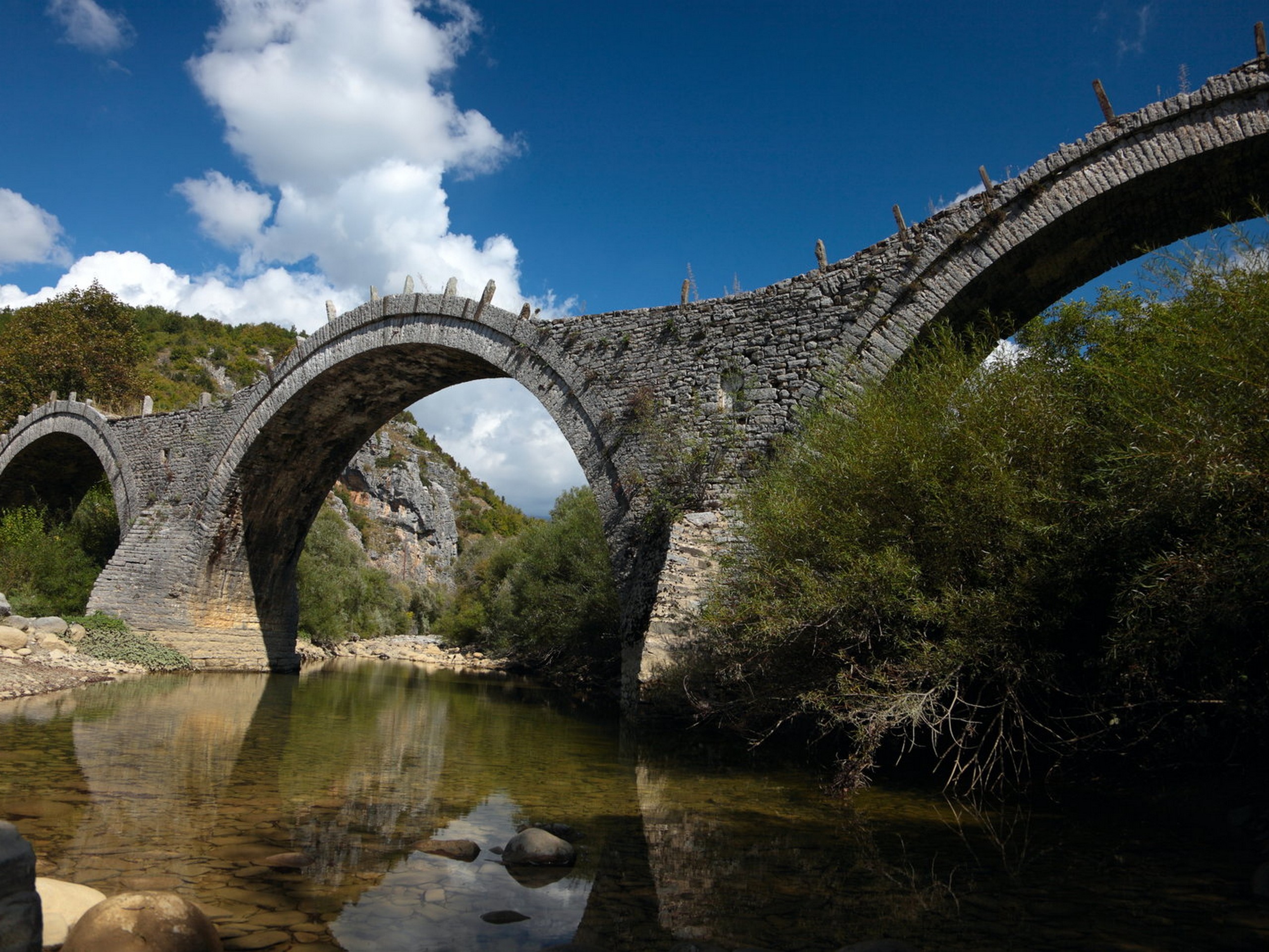 Beautiful rock bridge in Zagori