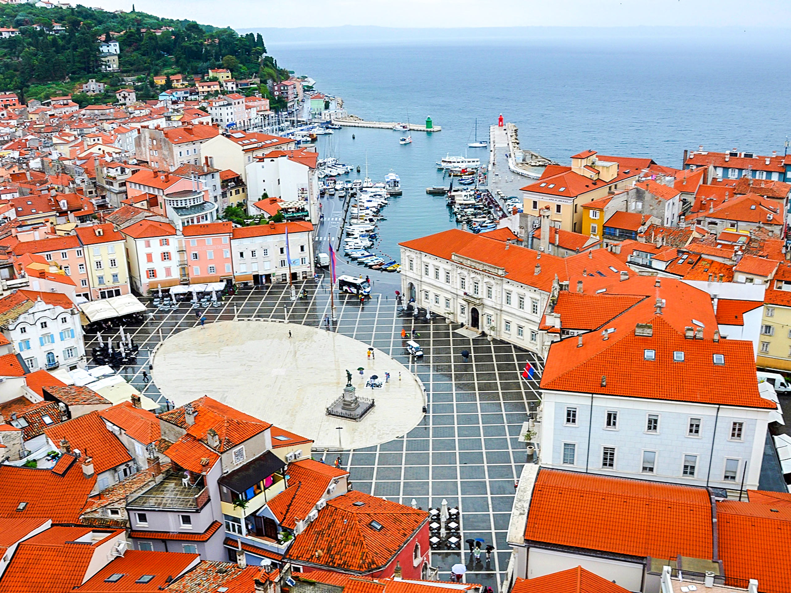 Red roofs in the port city