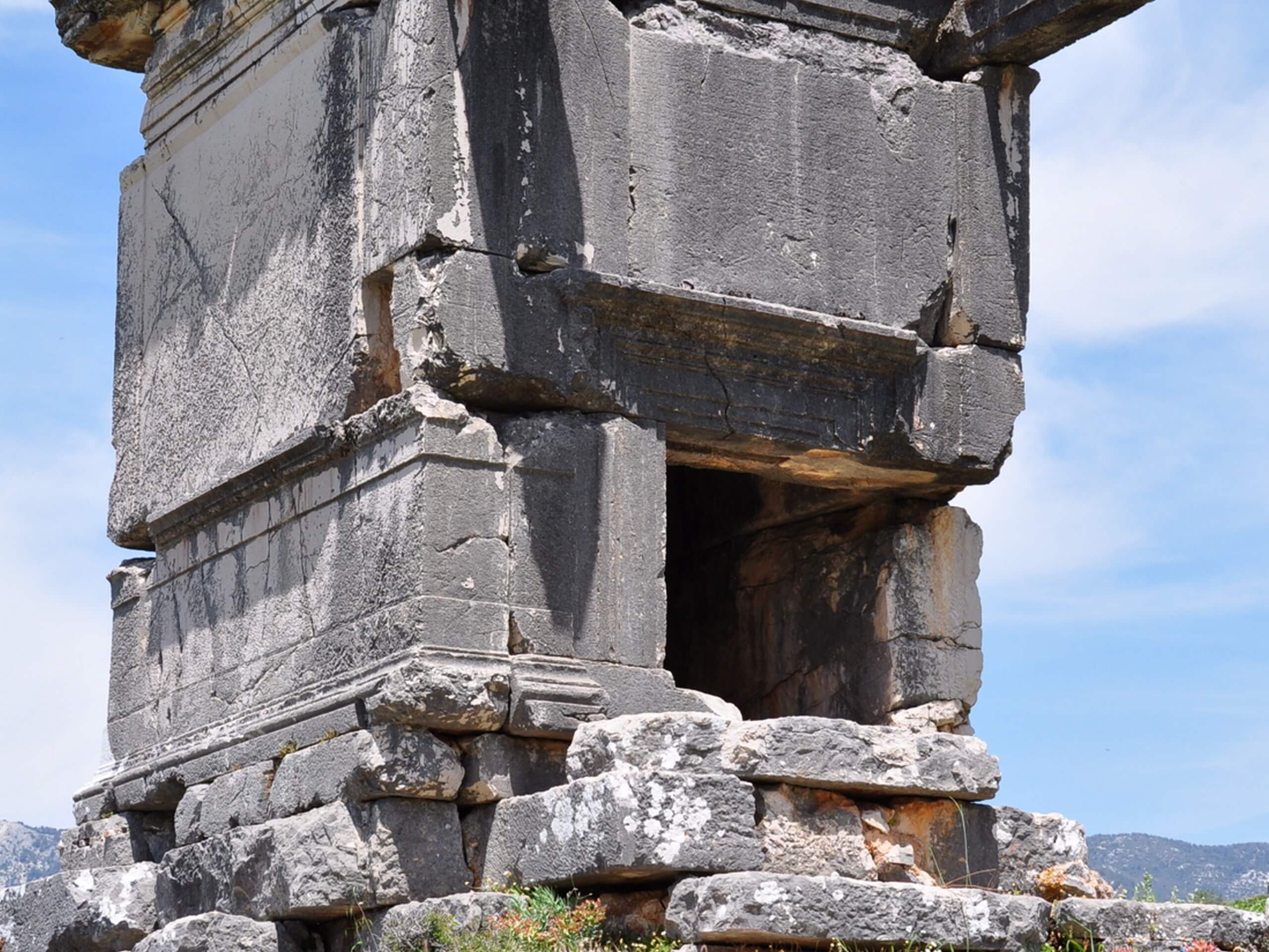 Ruins along the Seven Capes Trek