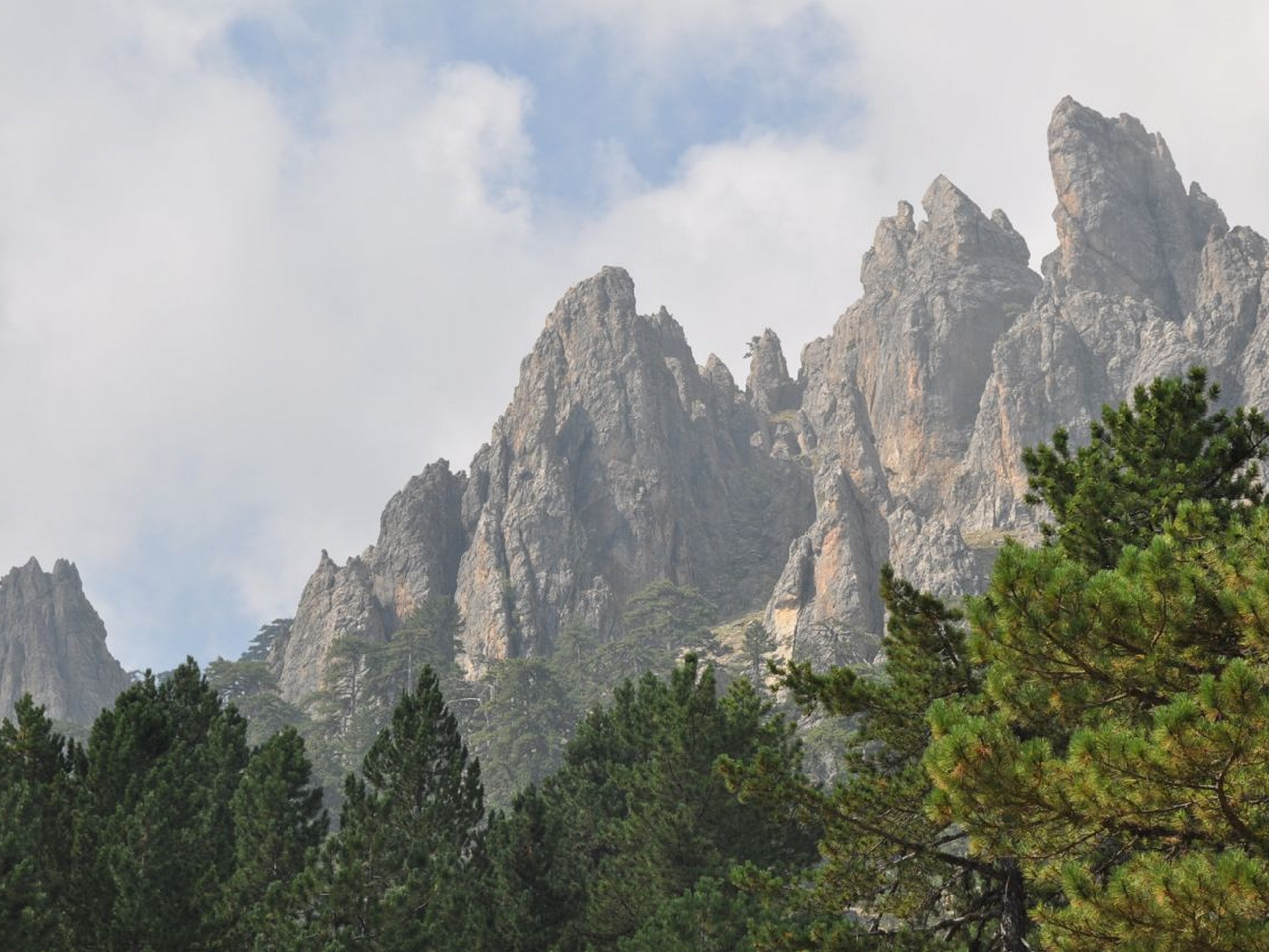 Peaks surrounding the trail from Tota to Kasımlar in Turkey