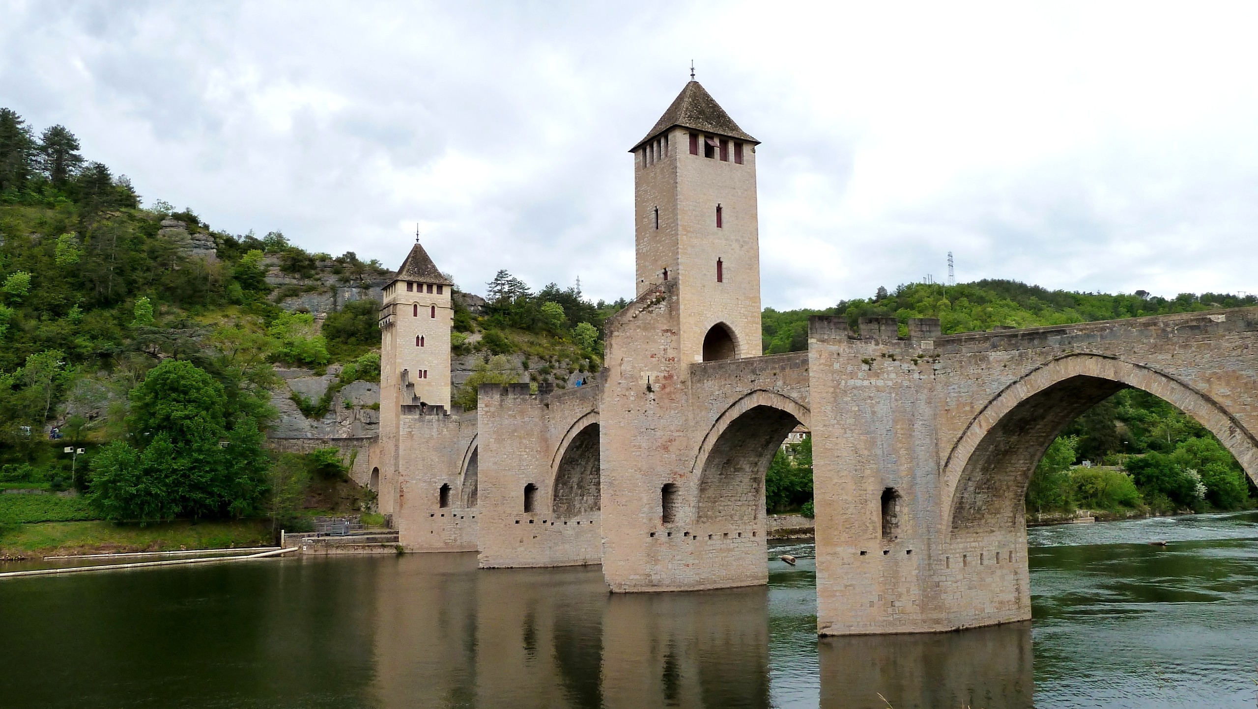 Walk the Le Puy Camino: Cahors to Lectoure