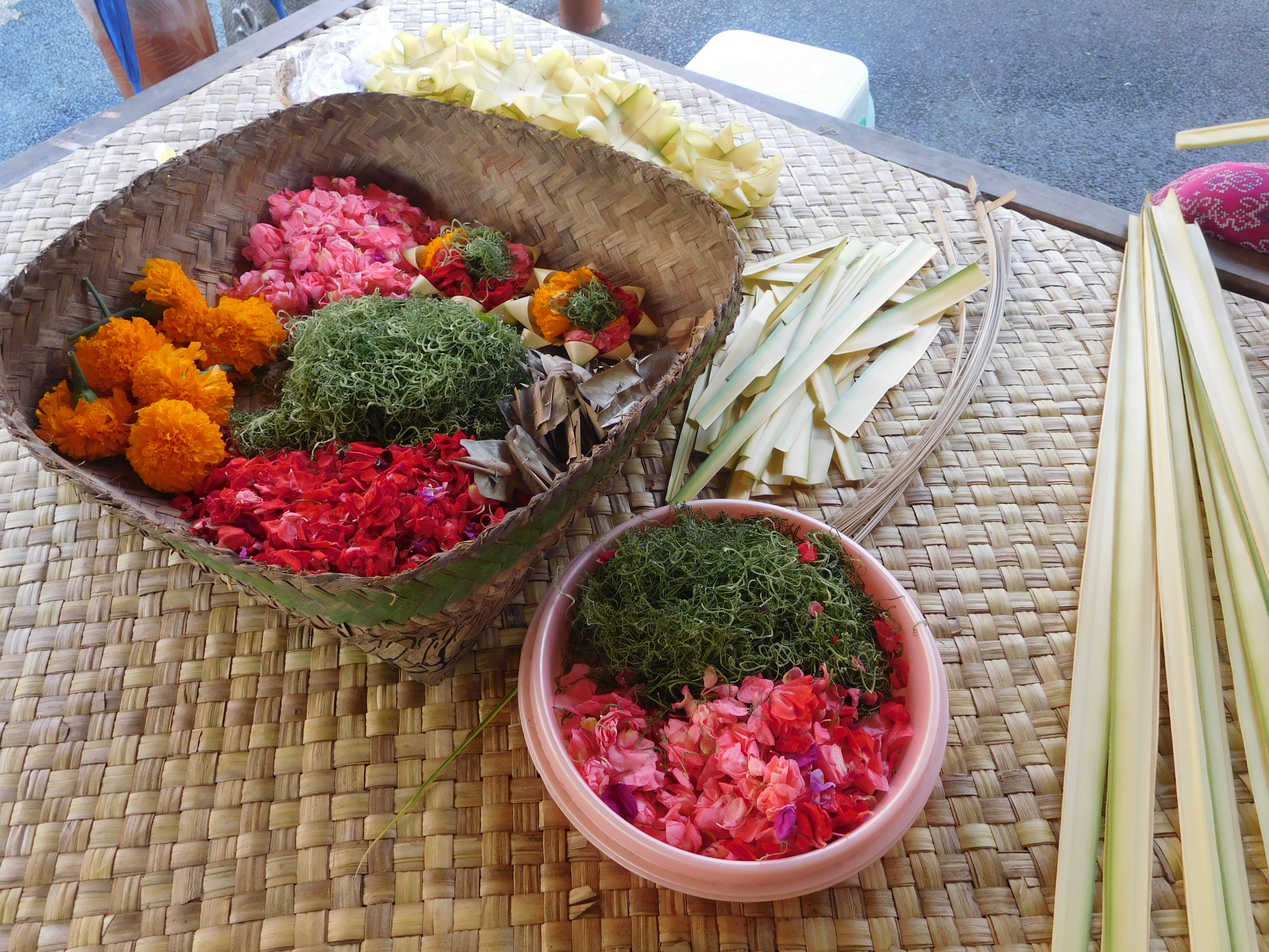 Bali - Making Canang Offering