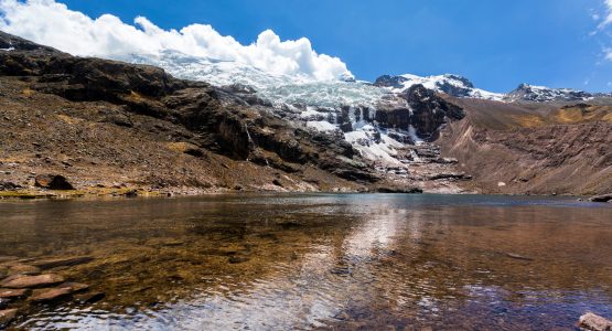 Lodge-Based Trekking in Ausangate