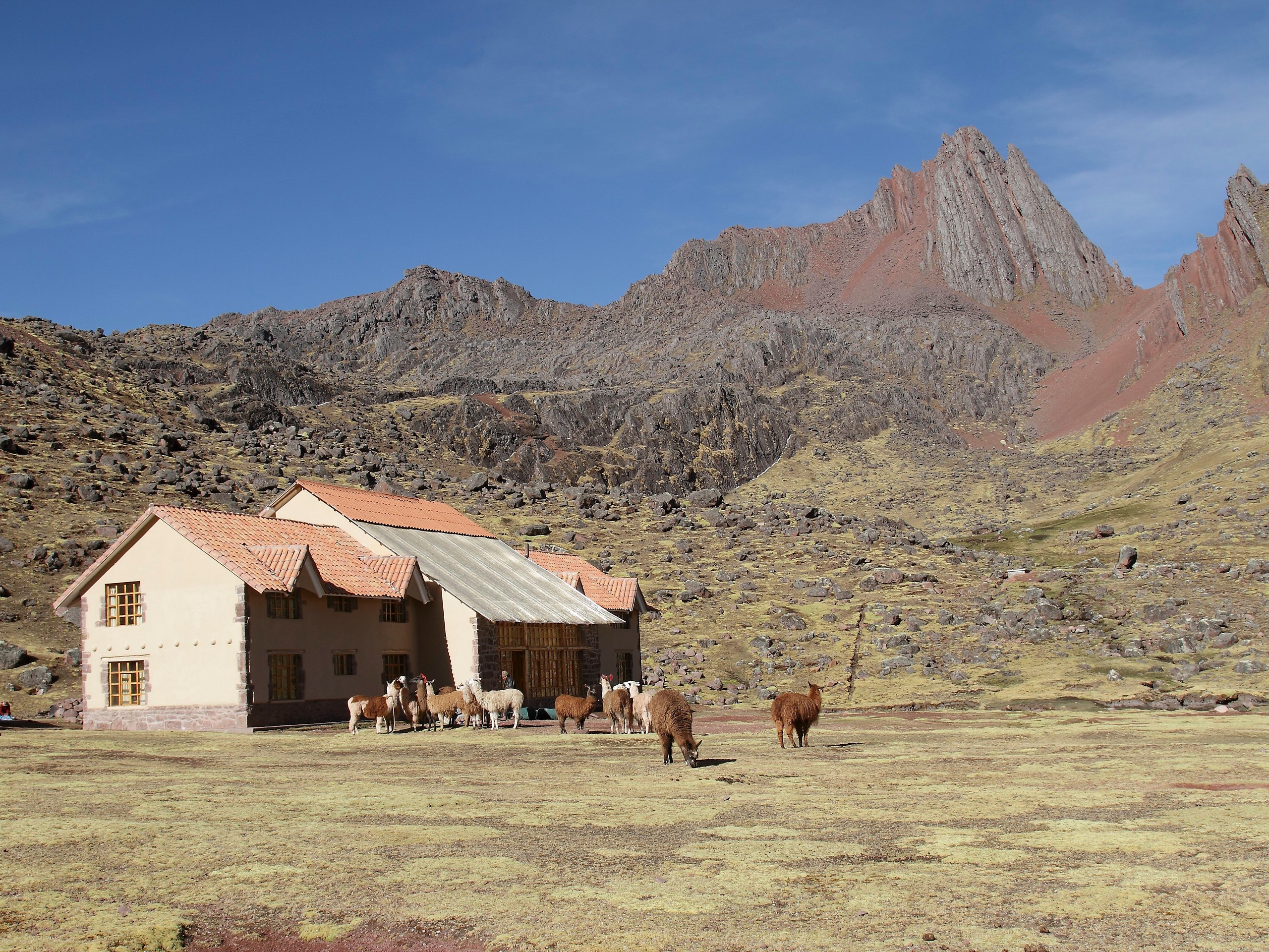 Huampoccocha Tambo lodge in the Peruvian Mountains