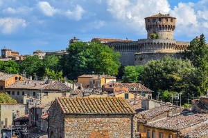 Tuscany Hills and Sea Road Bike Tour