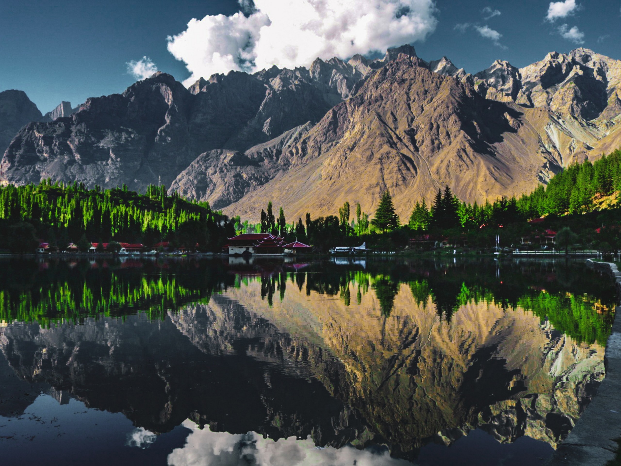 Beautiful lakeshore in Skardu, Pakistan