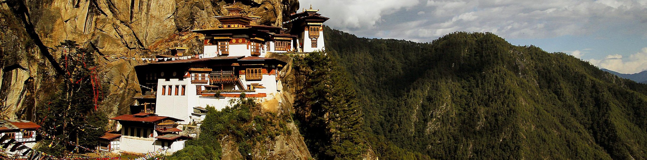Best of Western Bhutan and Kathmandu