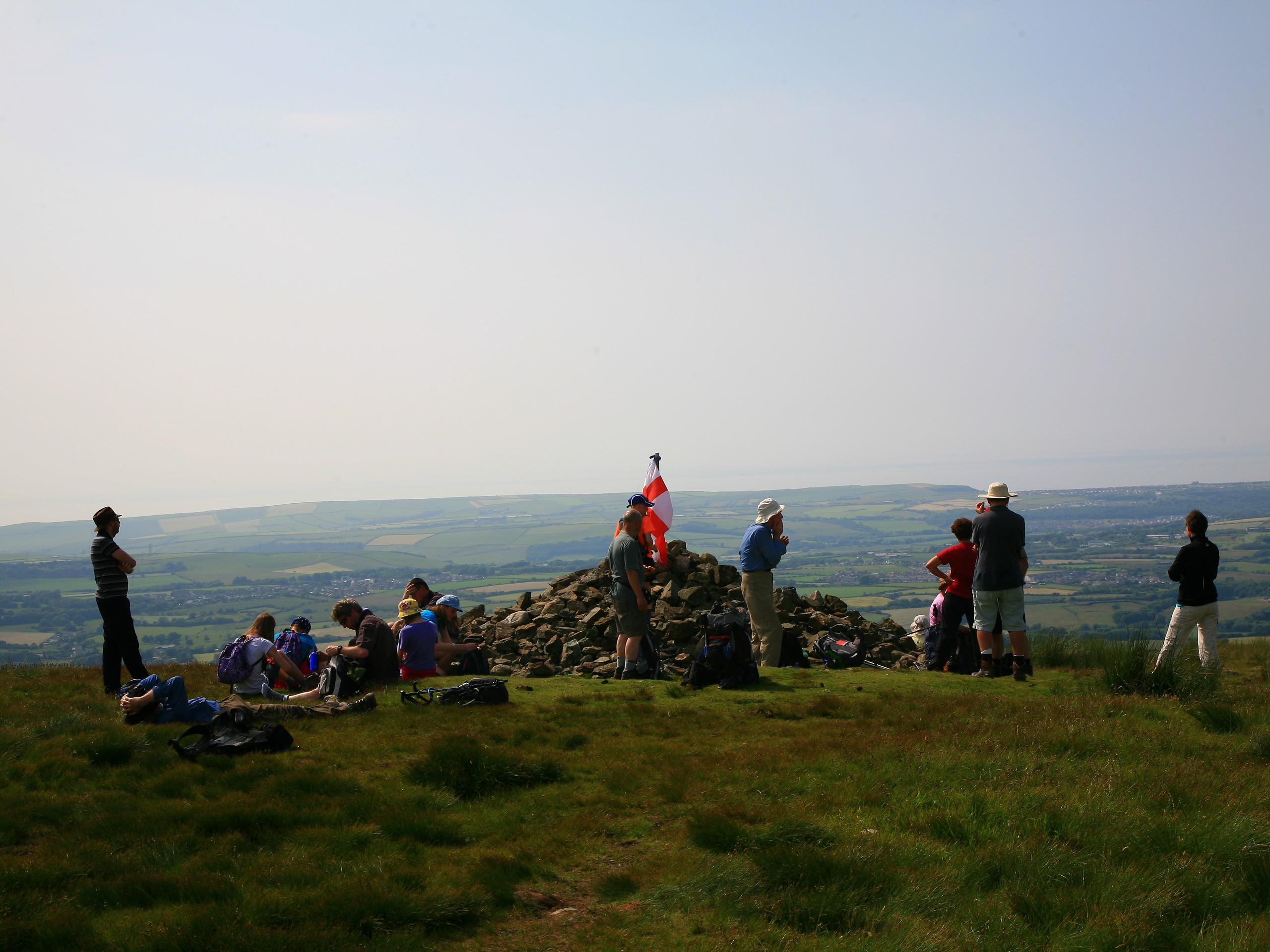 Group of hikers with a sea view in the background (c)John Millen