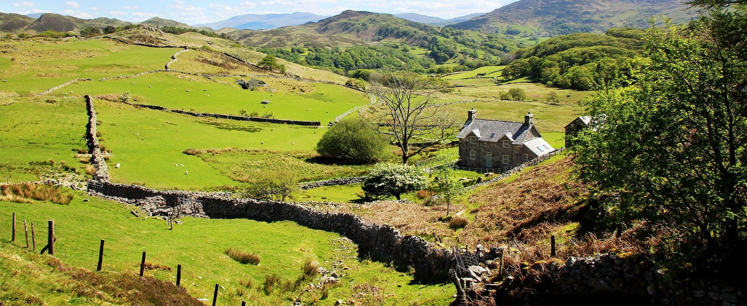 Snowdonia Slate Trail from Bangor to Caernarfon