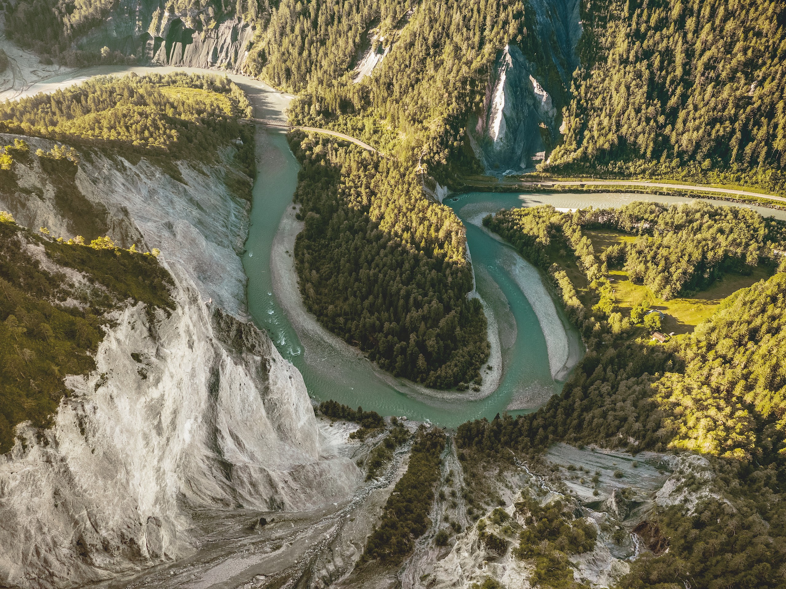 Alpine Circle-Rheinschlucht- Vorderrhein© Rob Lewis Photography