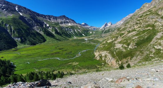 Expansive valleys between Chamonix and Courmayeur