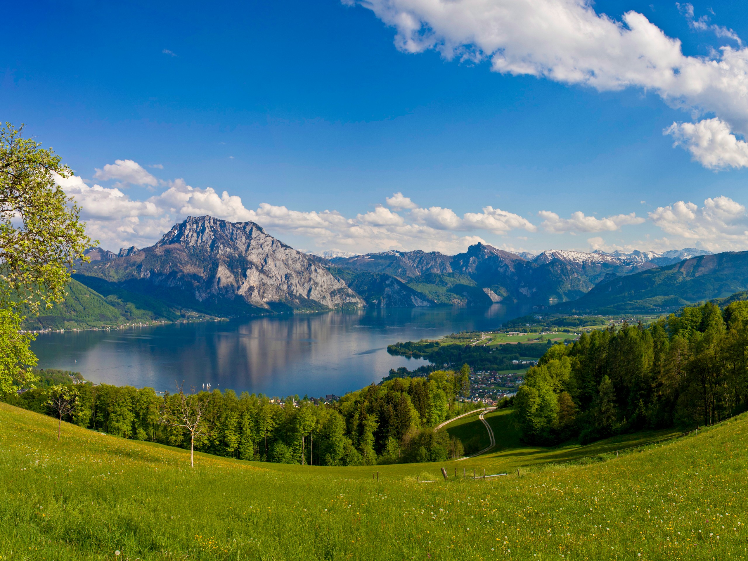 Traunsee lake in Austria, Salzkammergut