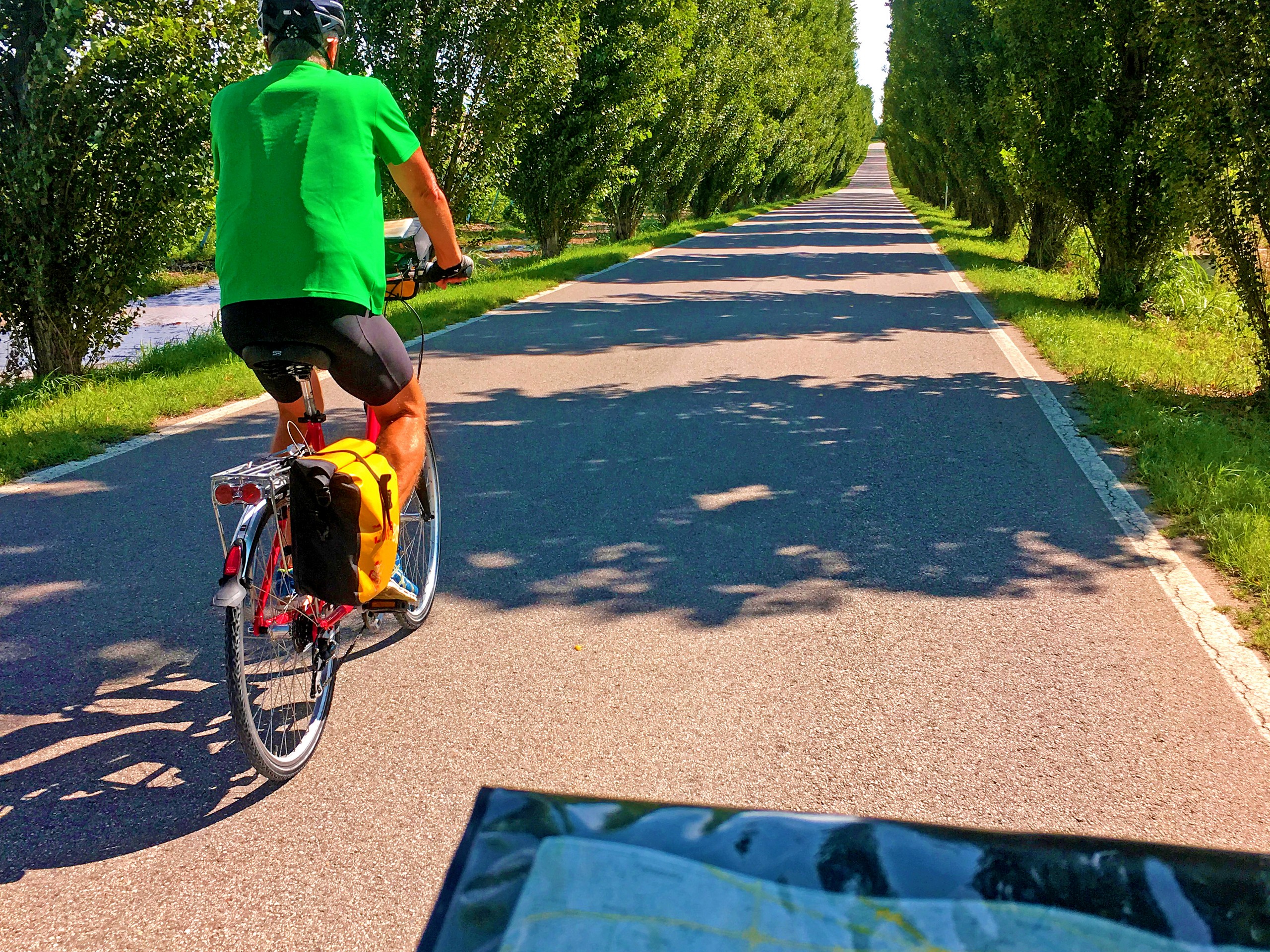Biking on the cycling path between Innsbruck and Garda