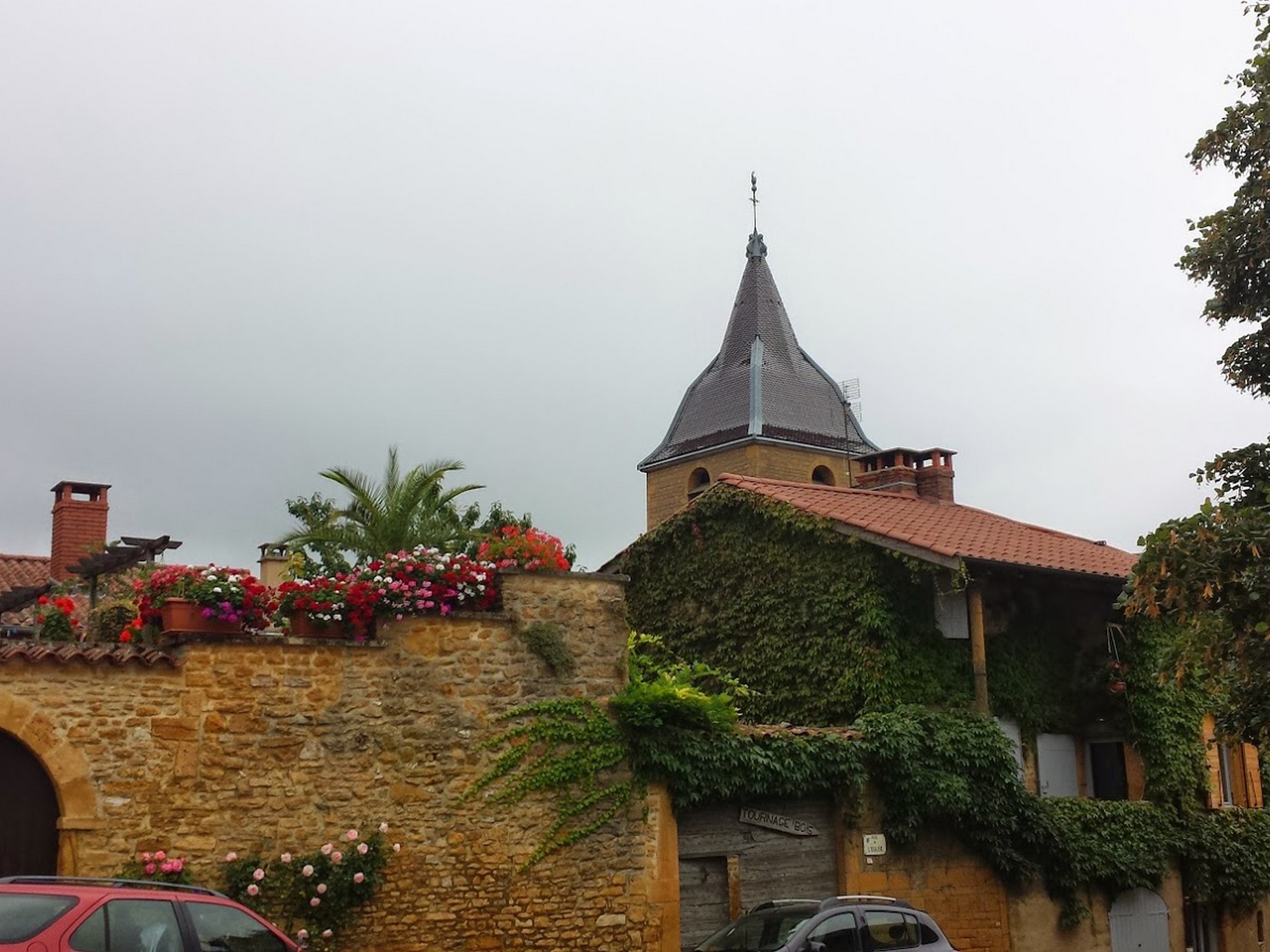 Self-guided Beaujolais Bike Tour in France 1