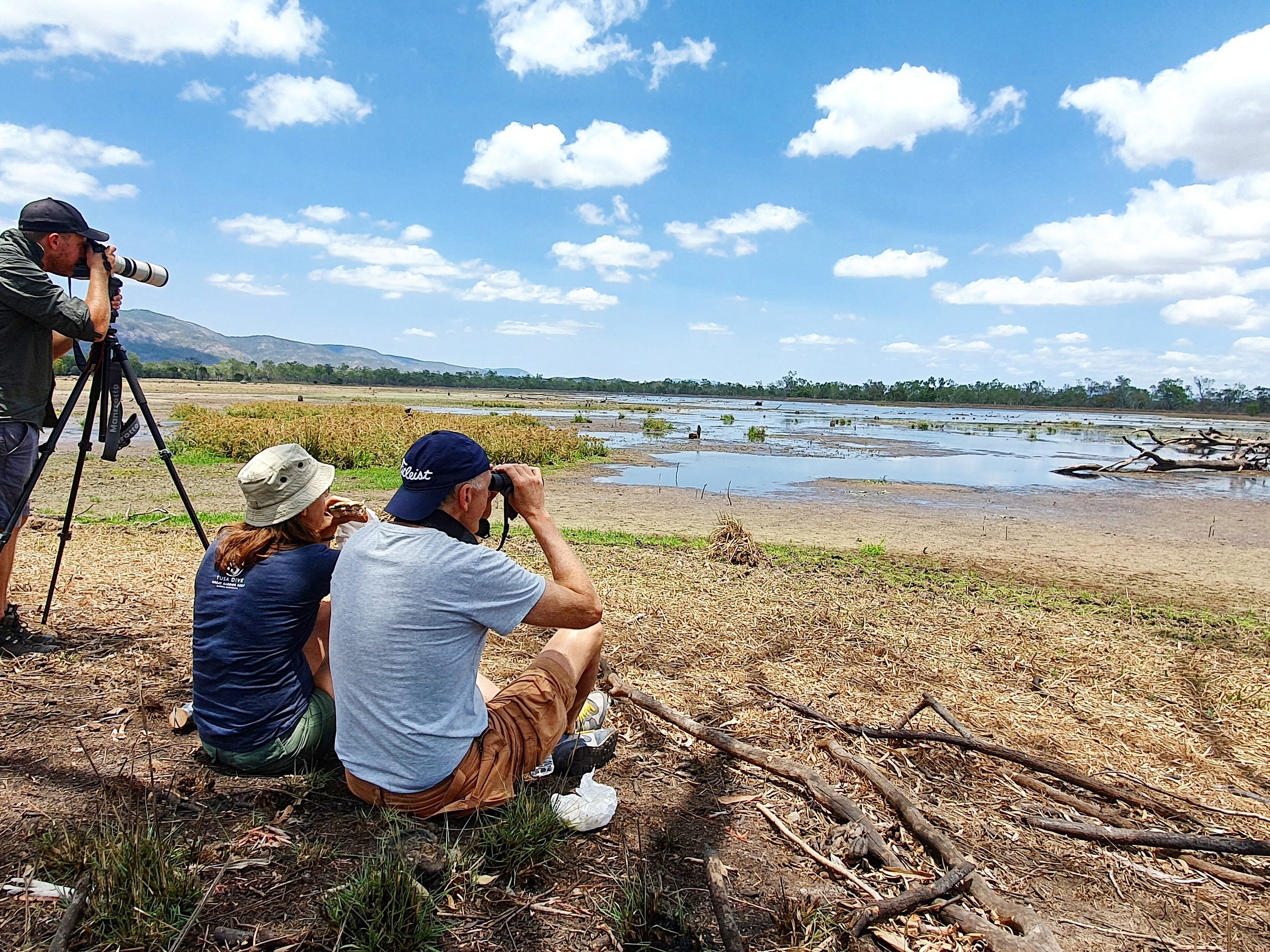 Birdwatching in North Queensland with a guided group 09