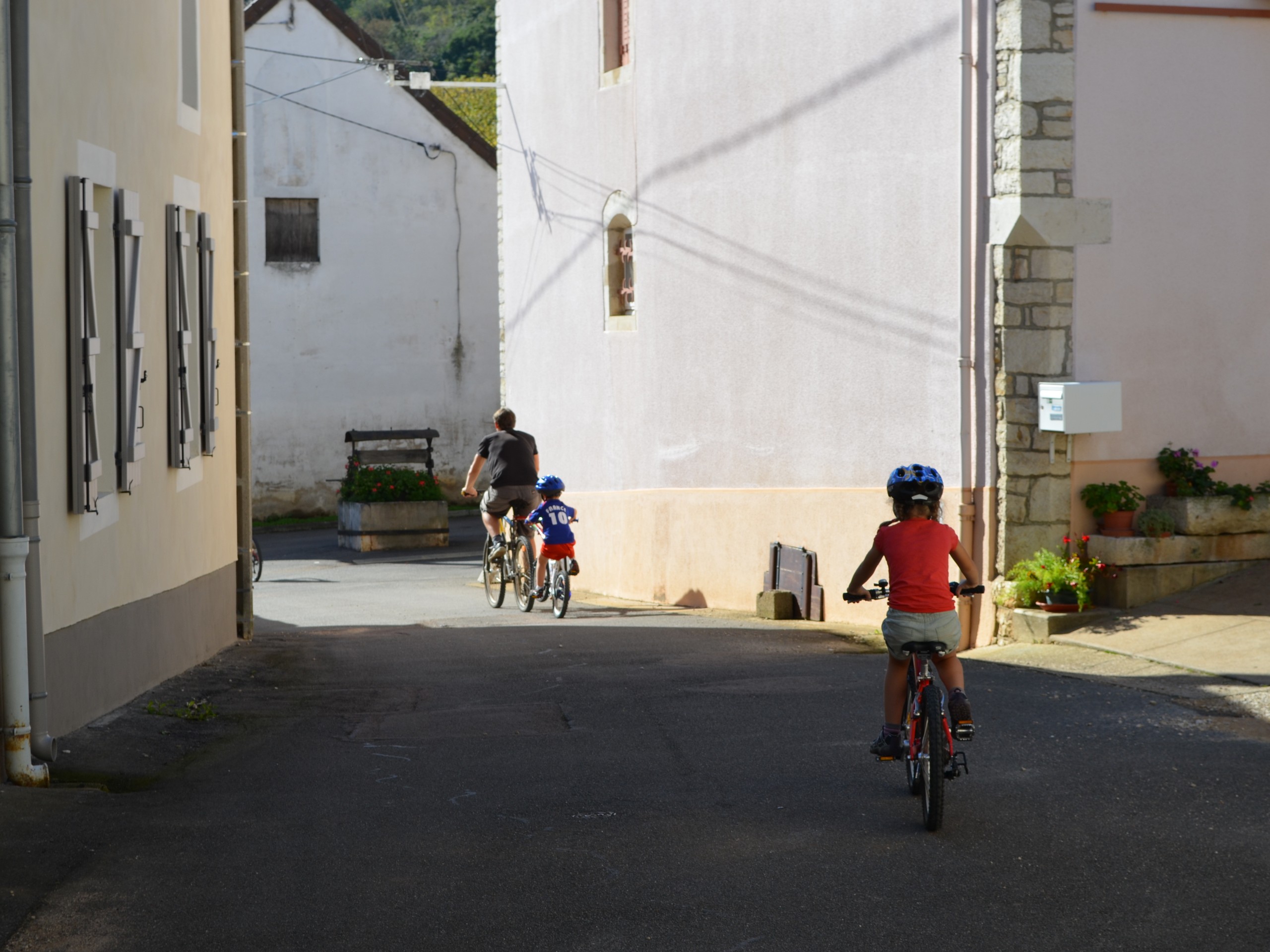 Cycling in Beaune region, Burgundy 08