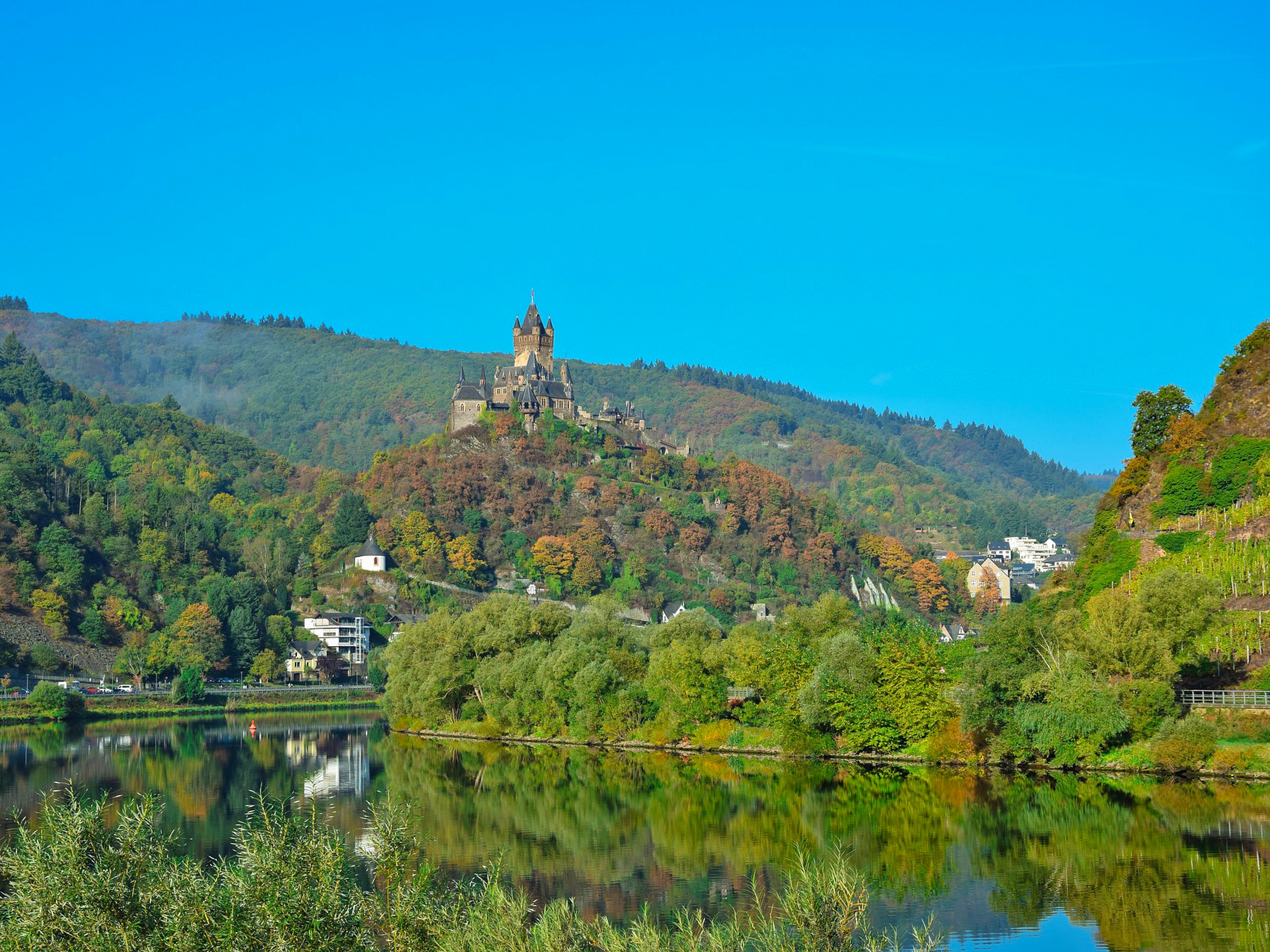 Best of Moselteig from Trier to Koblenz walking tour eurohike-wanderreisen-moselsteig-panorama-reic