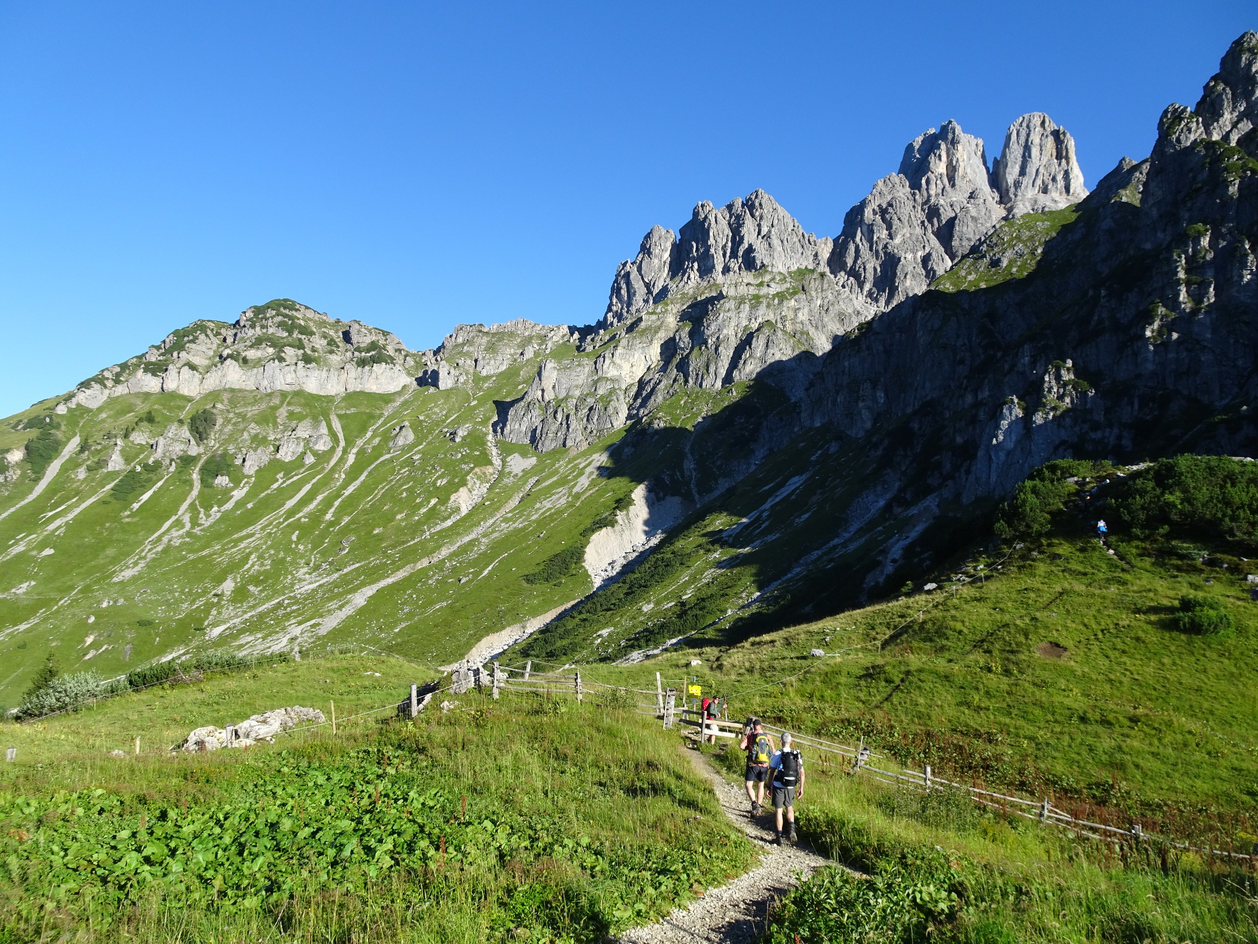 Dachstein High Altitude Circular Path -31
