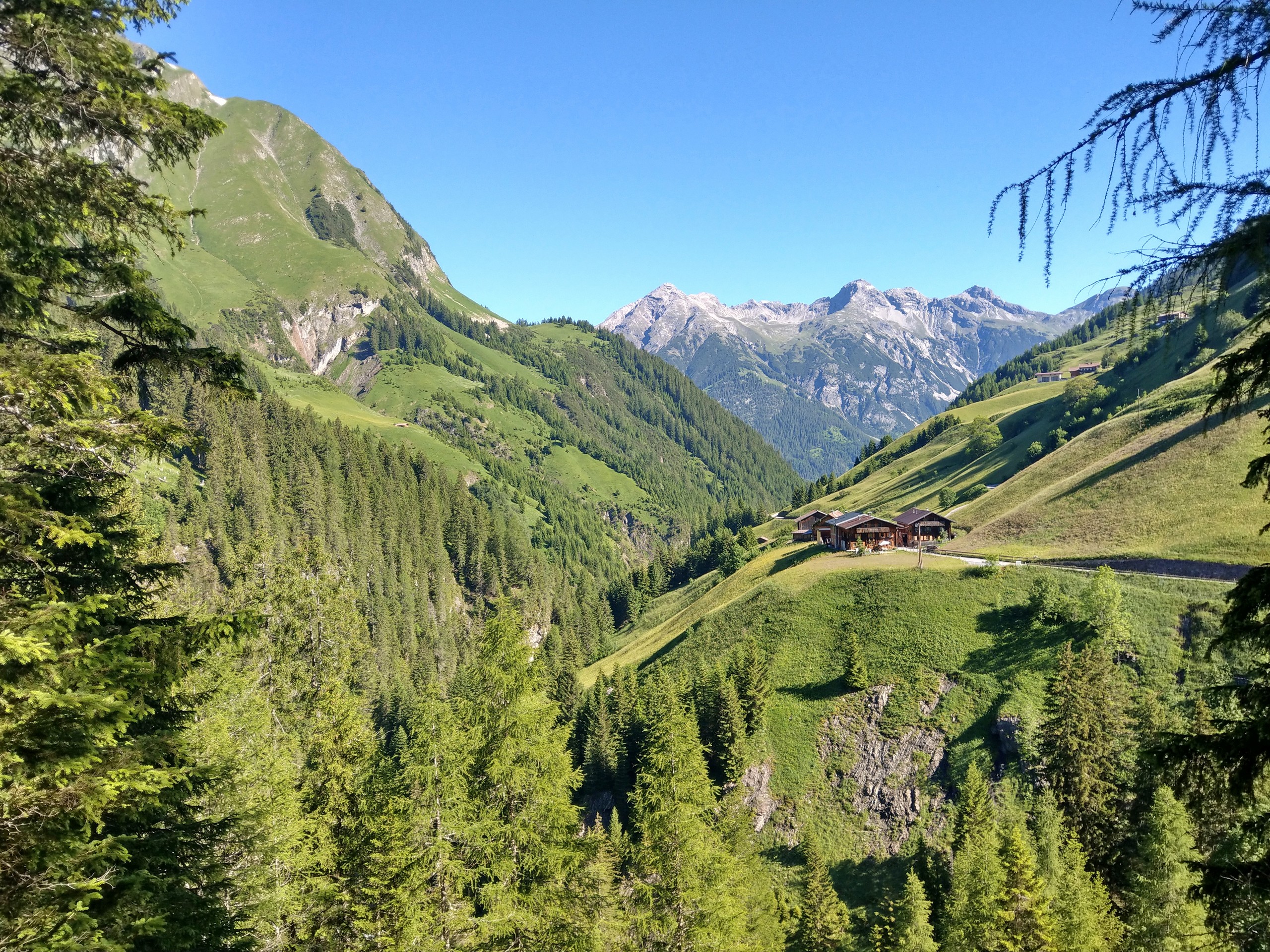 Mountain huts along the E5 route