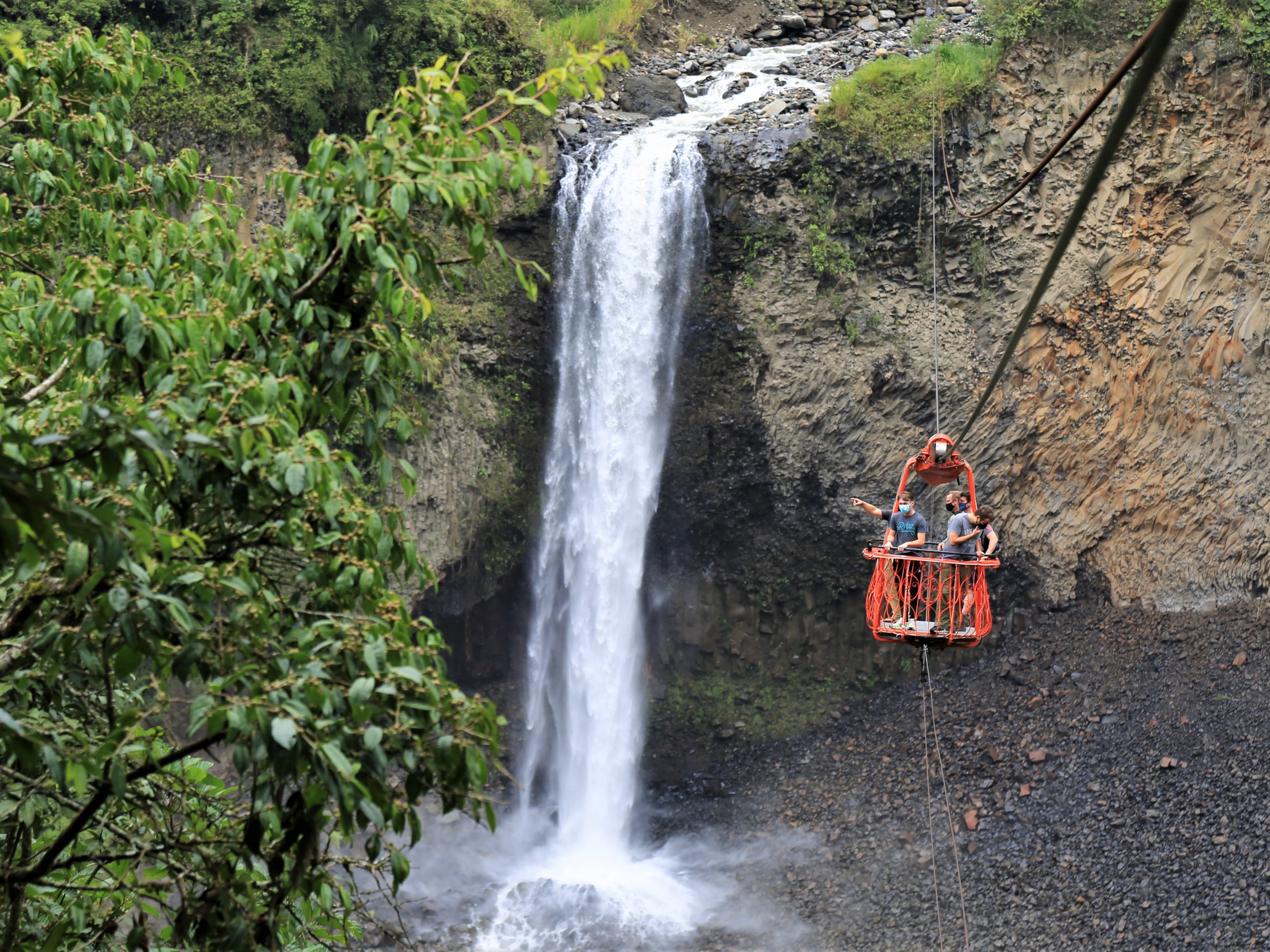 Cable car in Baños