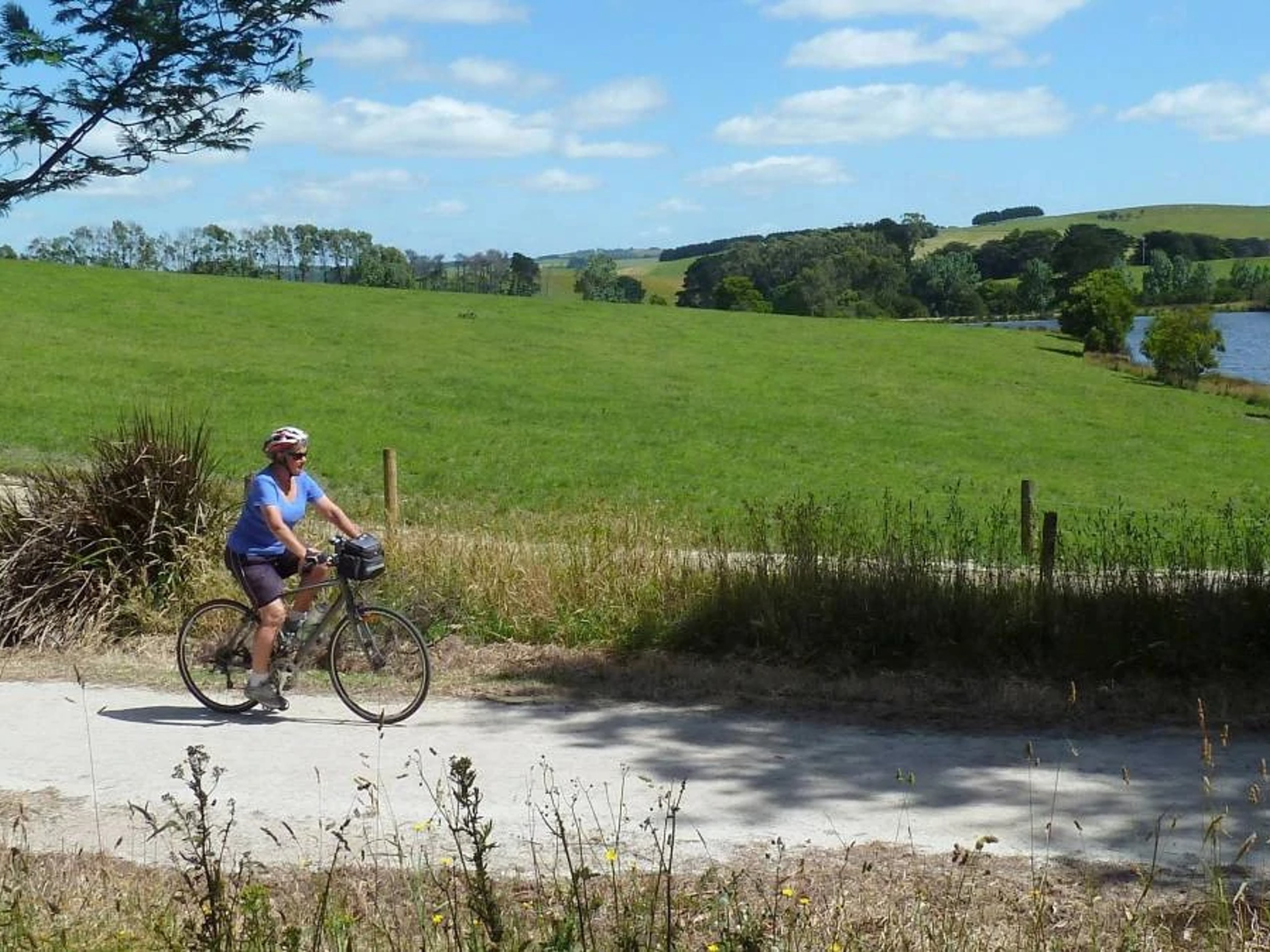 Self-guided cycling tour on a Great Southern Rim Trail in Australia