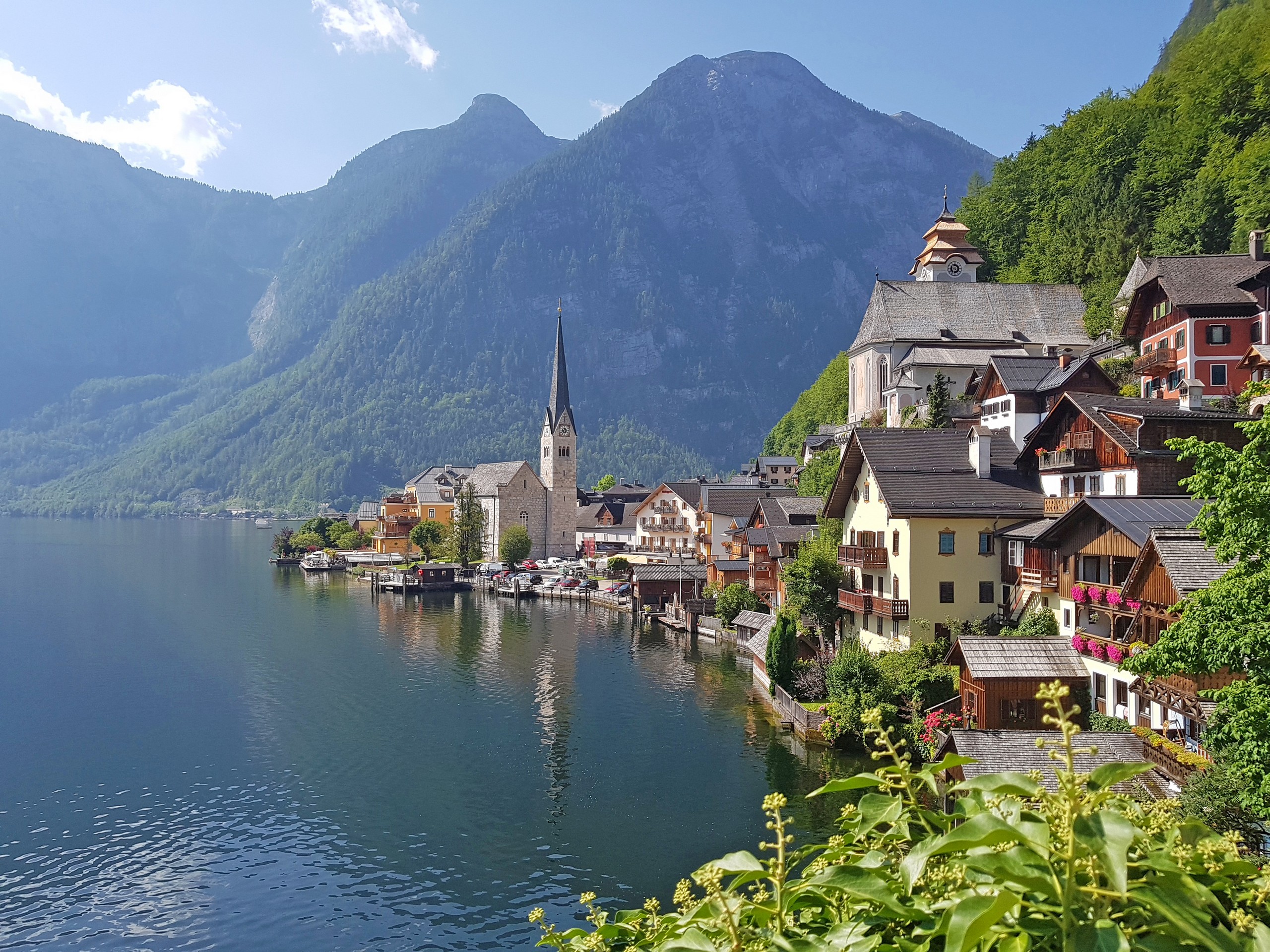 14-eurohike-wanderreisen-salzalpensteig-koenigssee-salzkammergut-hallstatt-stadtblick