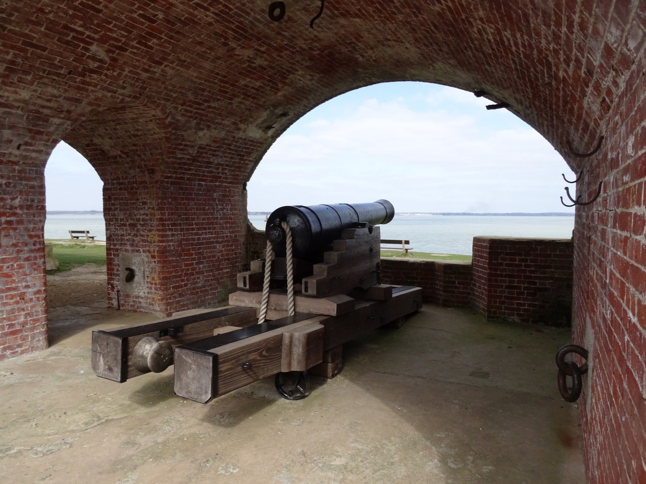 Victorian gun placements (walking)