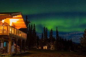 Aurora Borealis and Southern Lakes Resort Tour