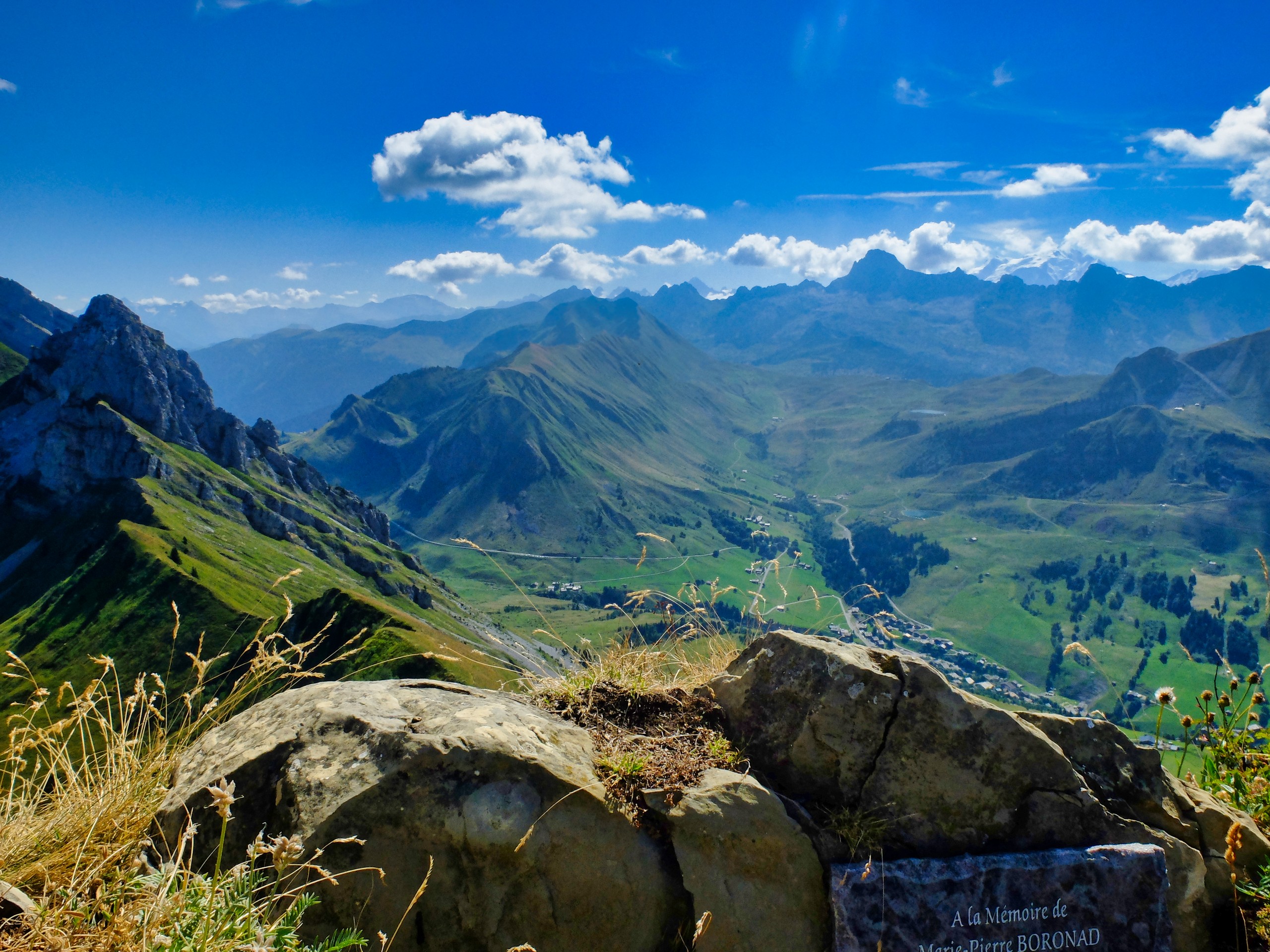 D4 - View from the top of the Aiguille Verte - Aravis - Alpes © Thomas Praire