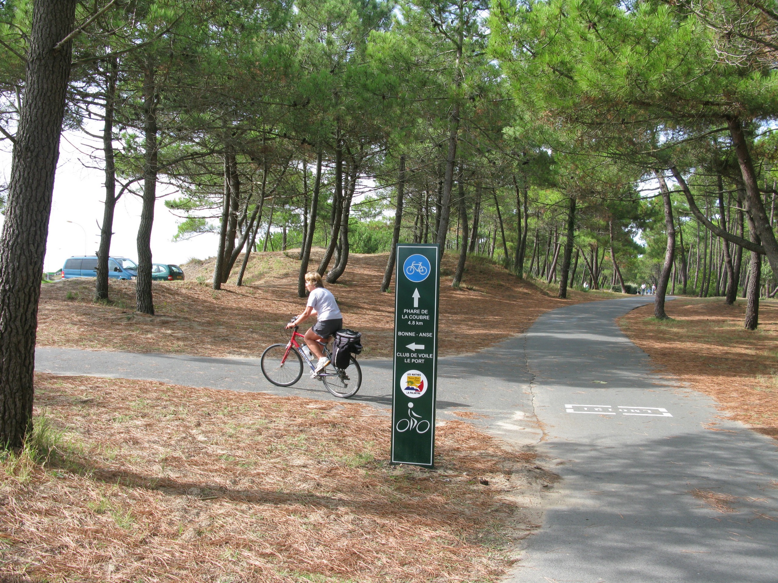 Atlantic Coast from La rochelle to Royan (self guided tour)-6-Day 7 • Cycling in La Palmyre © Jean-Claude Praire