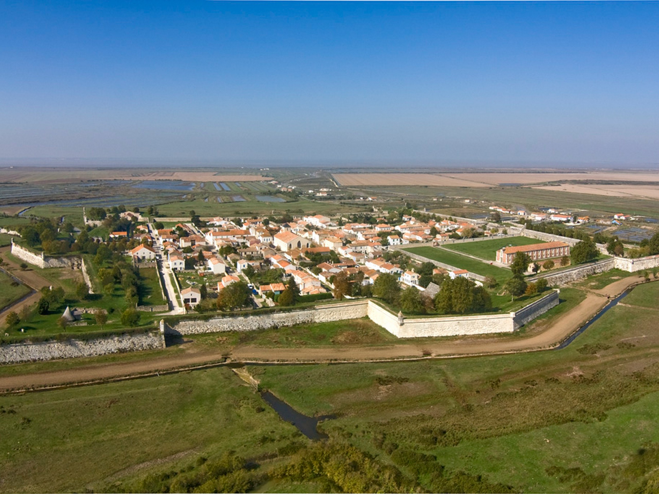 Atlantic Coast from La rochelle to Royan (self guided tour)-3-Day 4 • Brouage village © Hiers-Brouage Tourist Office