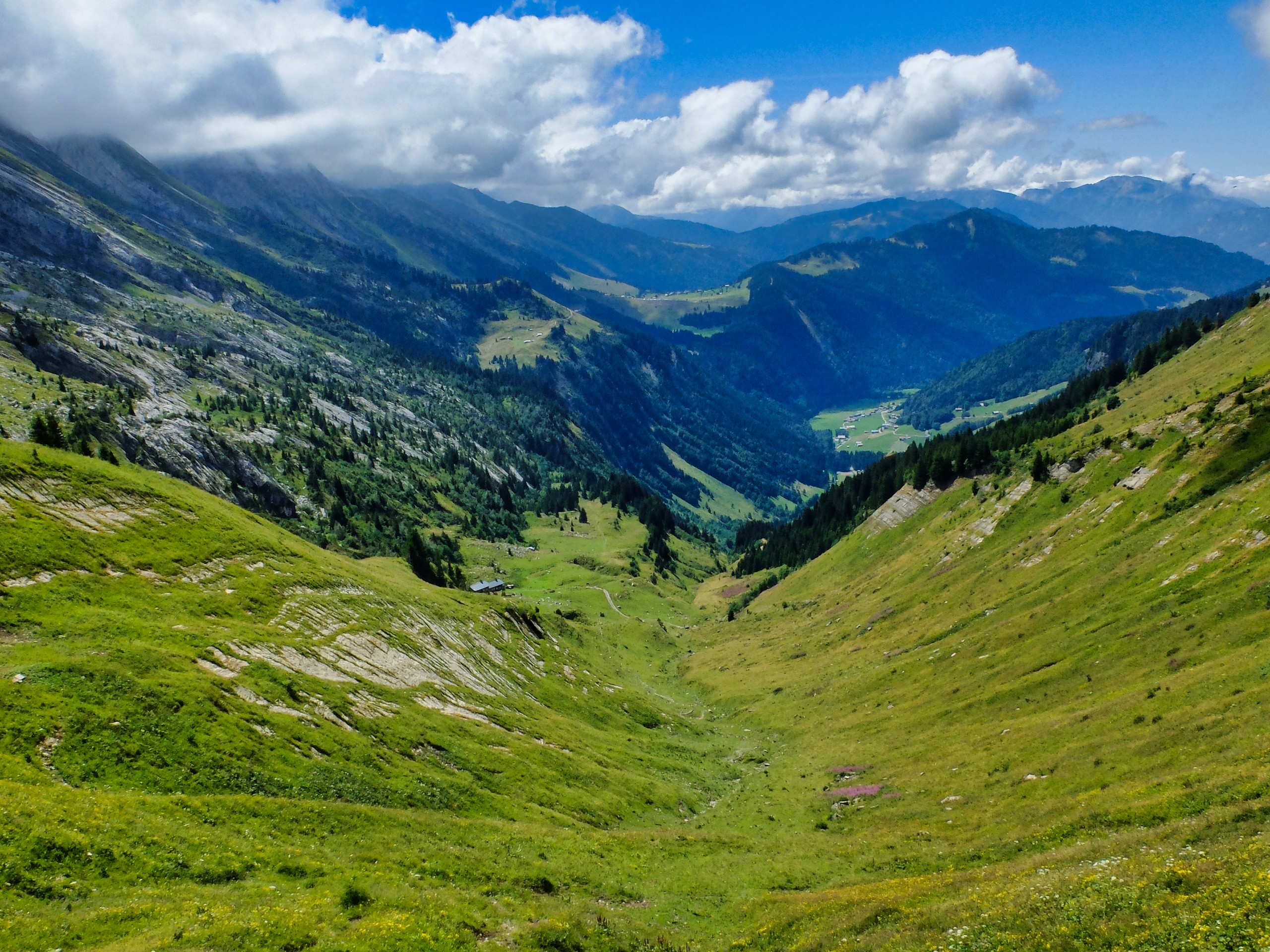 D3 - Scenary from the Oulettaz pass 2 - Aravis - Alpes © Thomas Praire