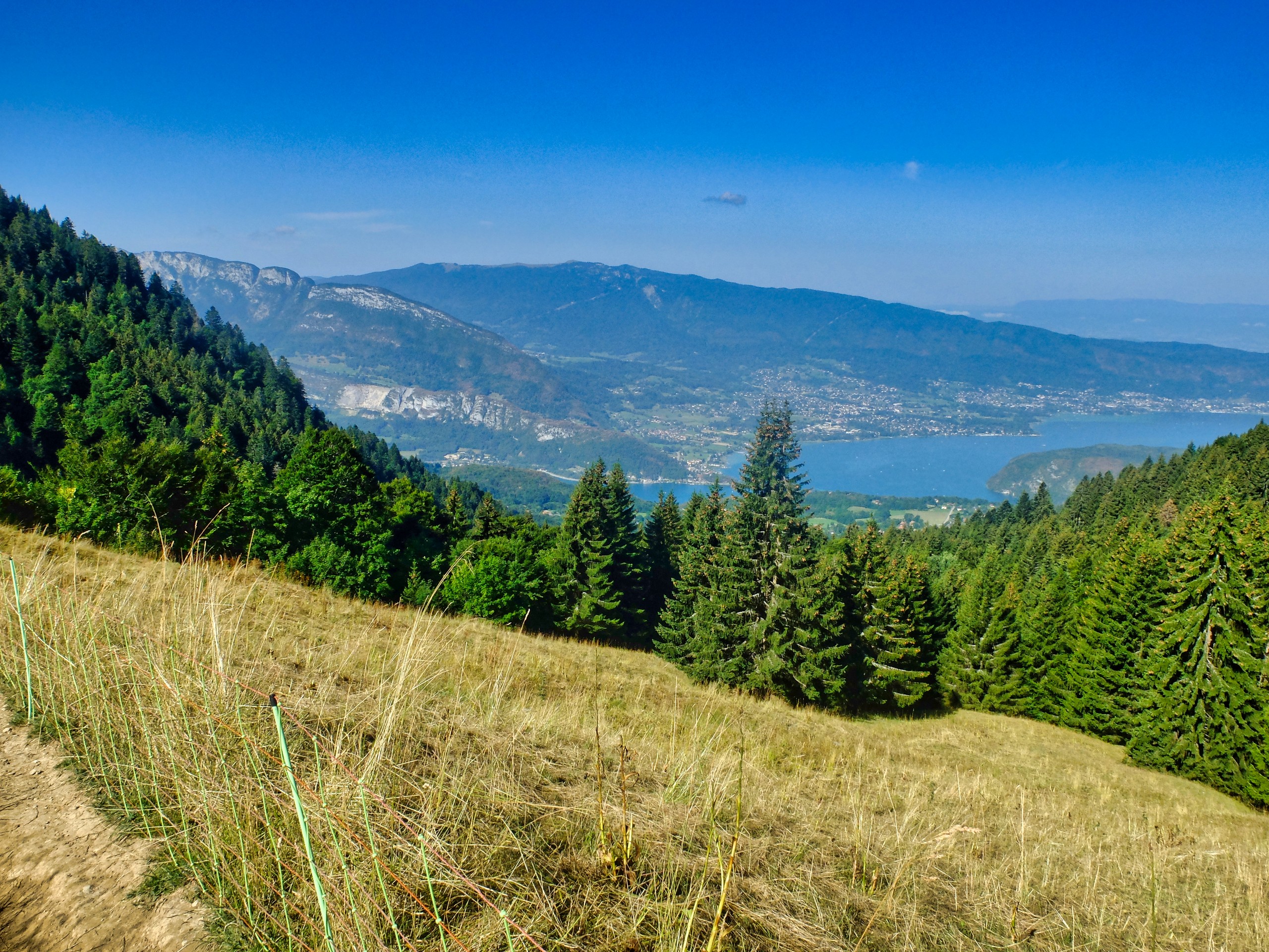 D6 - View on the Annecy lake - Aravis - Alpes © Thomas Praire