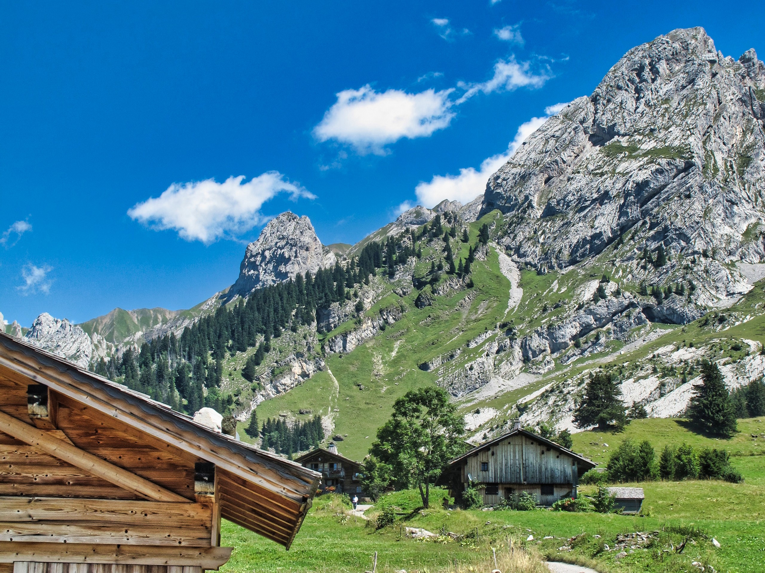 D3 - Hiking from the Confins - Aravis - Alpes © Jean Claude Praire