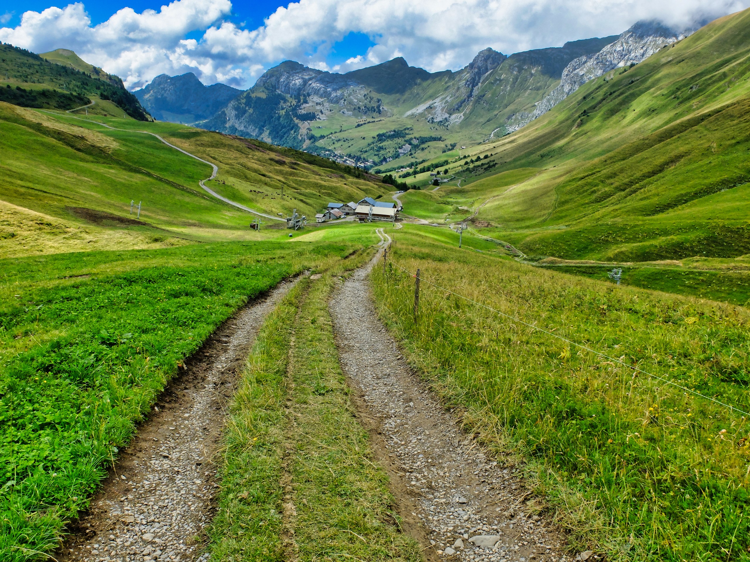 D3 - Descent to Chinallon 2 - Aravis - Alpes © Thomas Praire