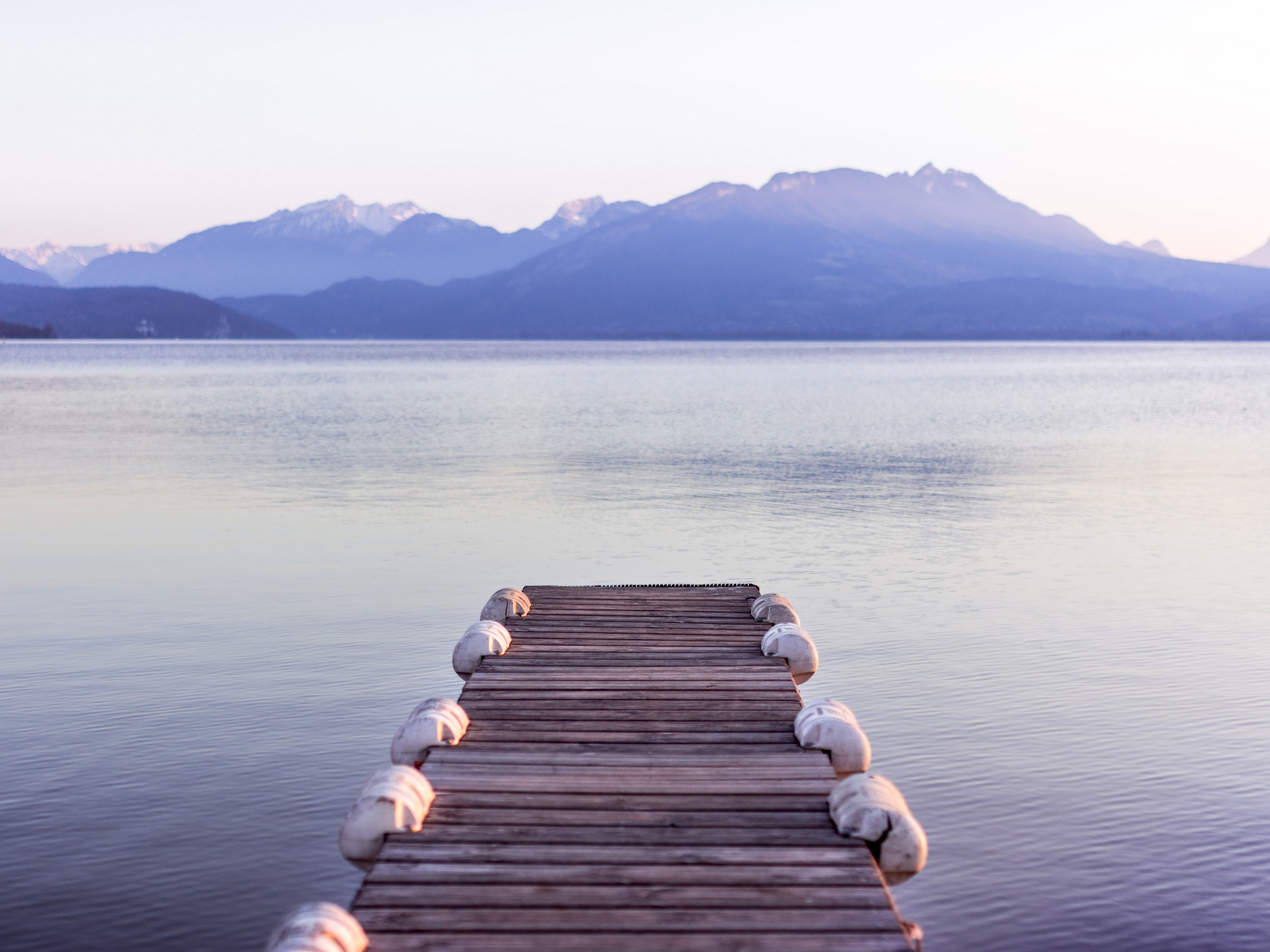 Annecy Lake - Aravis - Alpes © Aurelien Wild Spot - unsplash