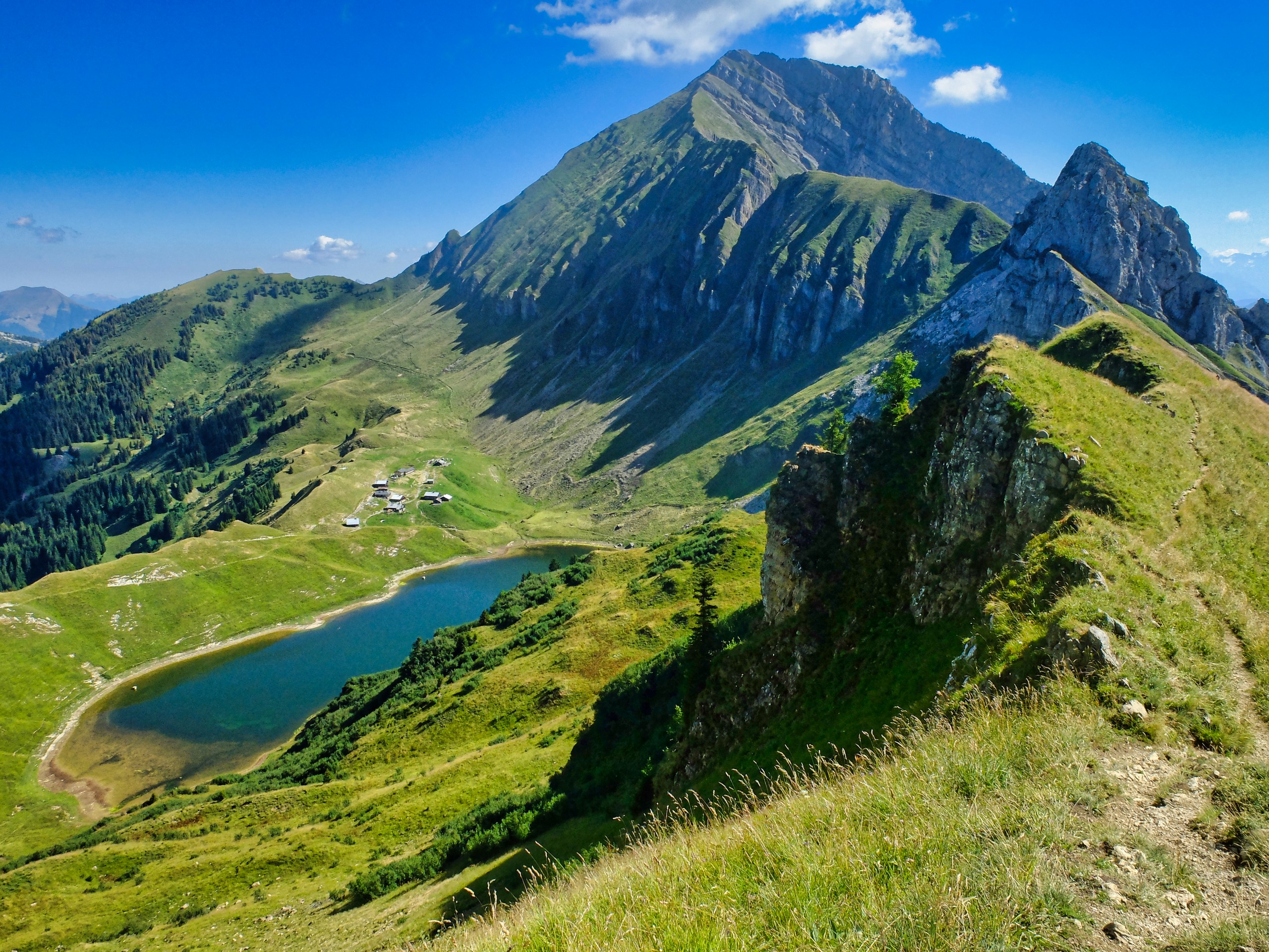 D4 - Lessy's lake - Jallouvre peak 3 - Aravis - Alpes © Thomas Praire