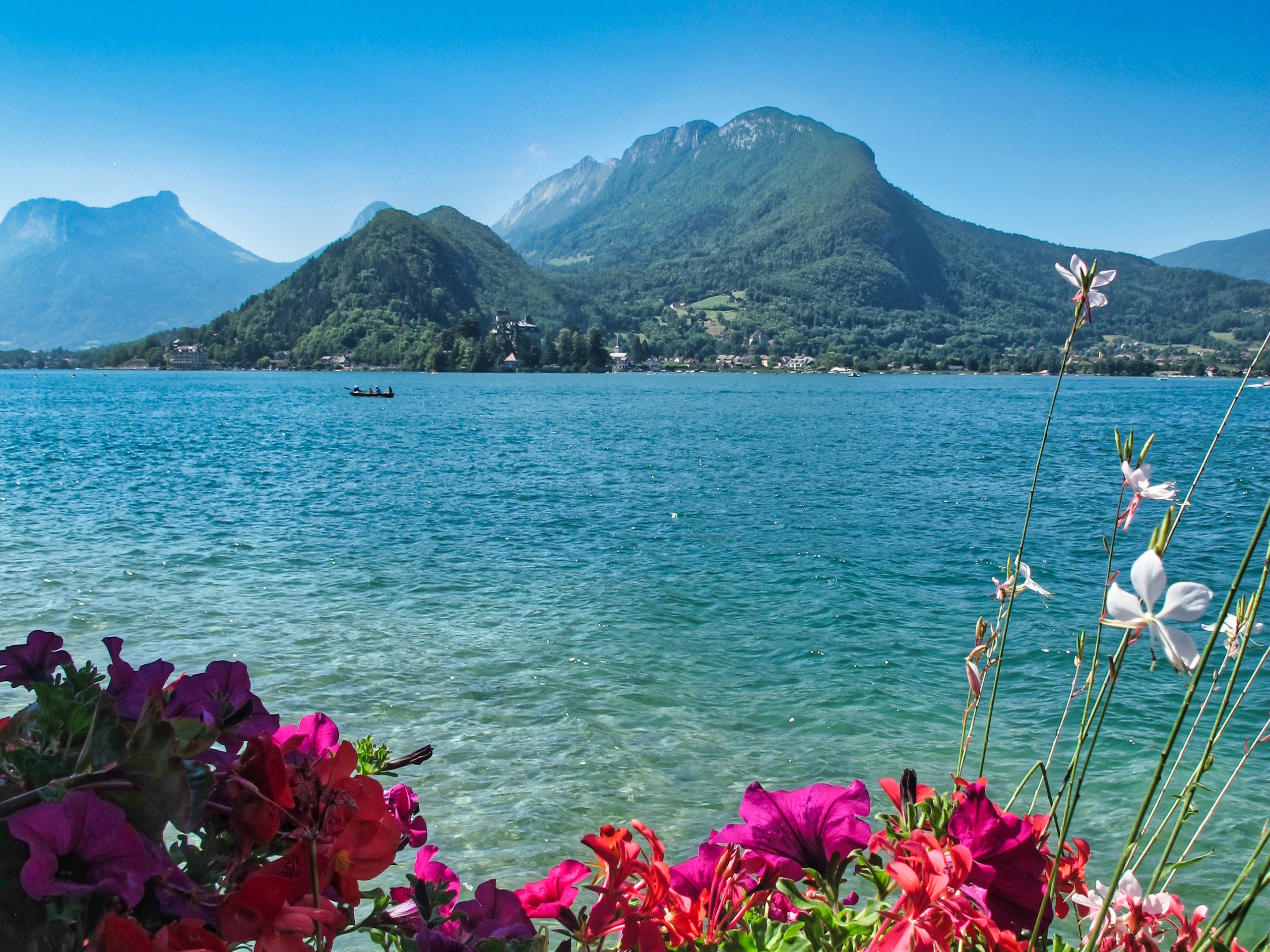 D7 - Mountains and lake of Annecy 2 - Aravis - Alpes © Jean Claude Praire