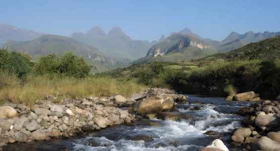 Drakensberg Deluxe Hiking Tour