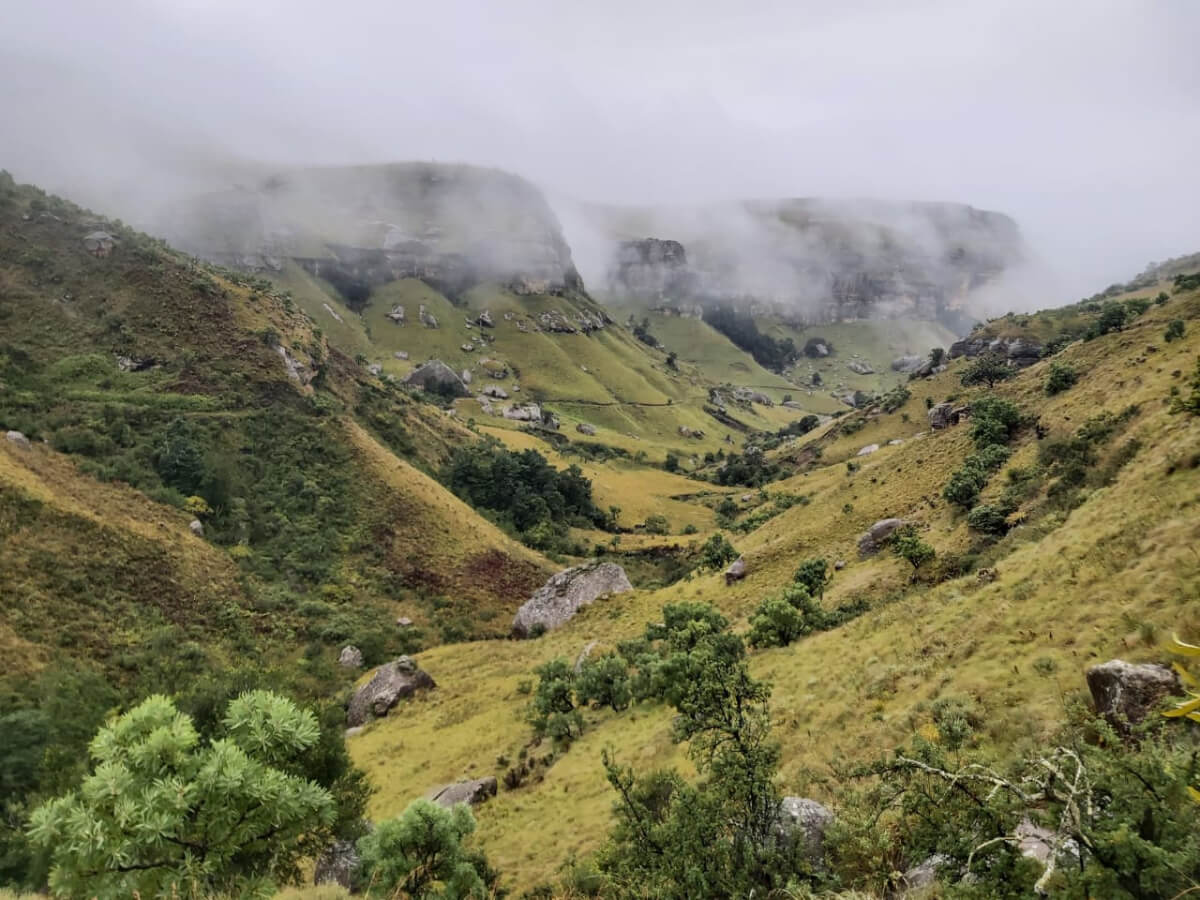 Drakensberg Deluxe Hiking Tour-4