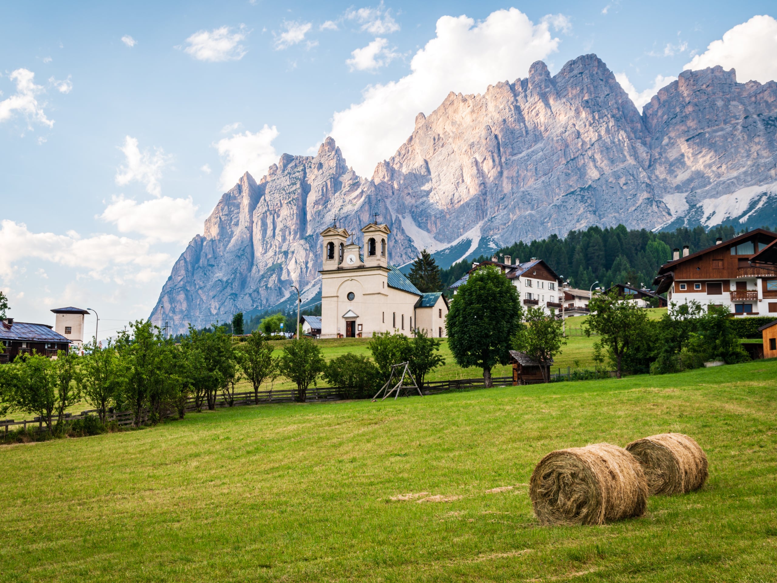 Guided Dolomites Hiking Tour-1