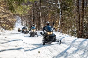 5-Day Classic Snowmobile Tour in Laurentians